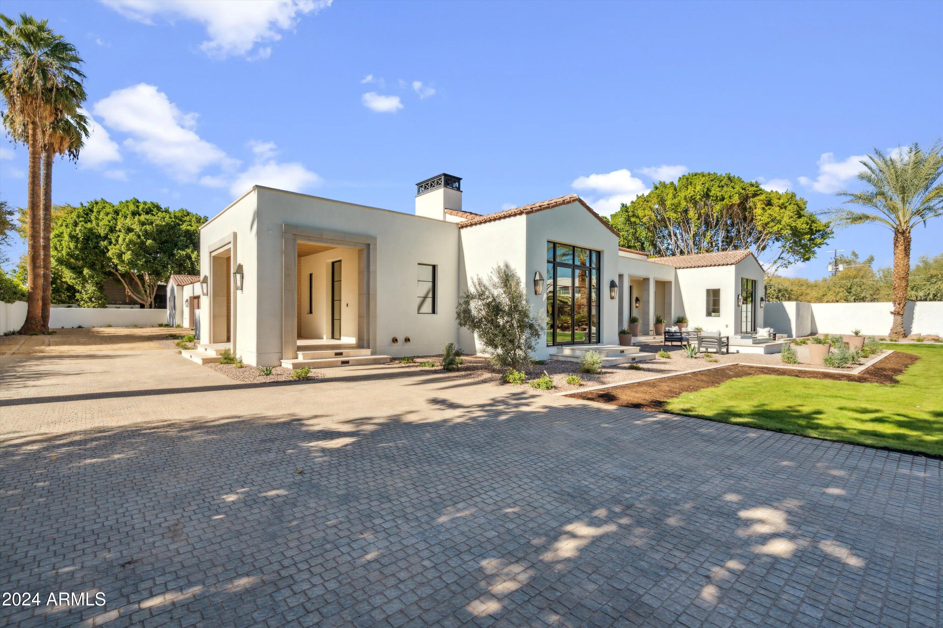 COUNTRY CLUB PLACE - Residential