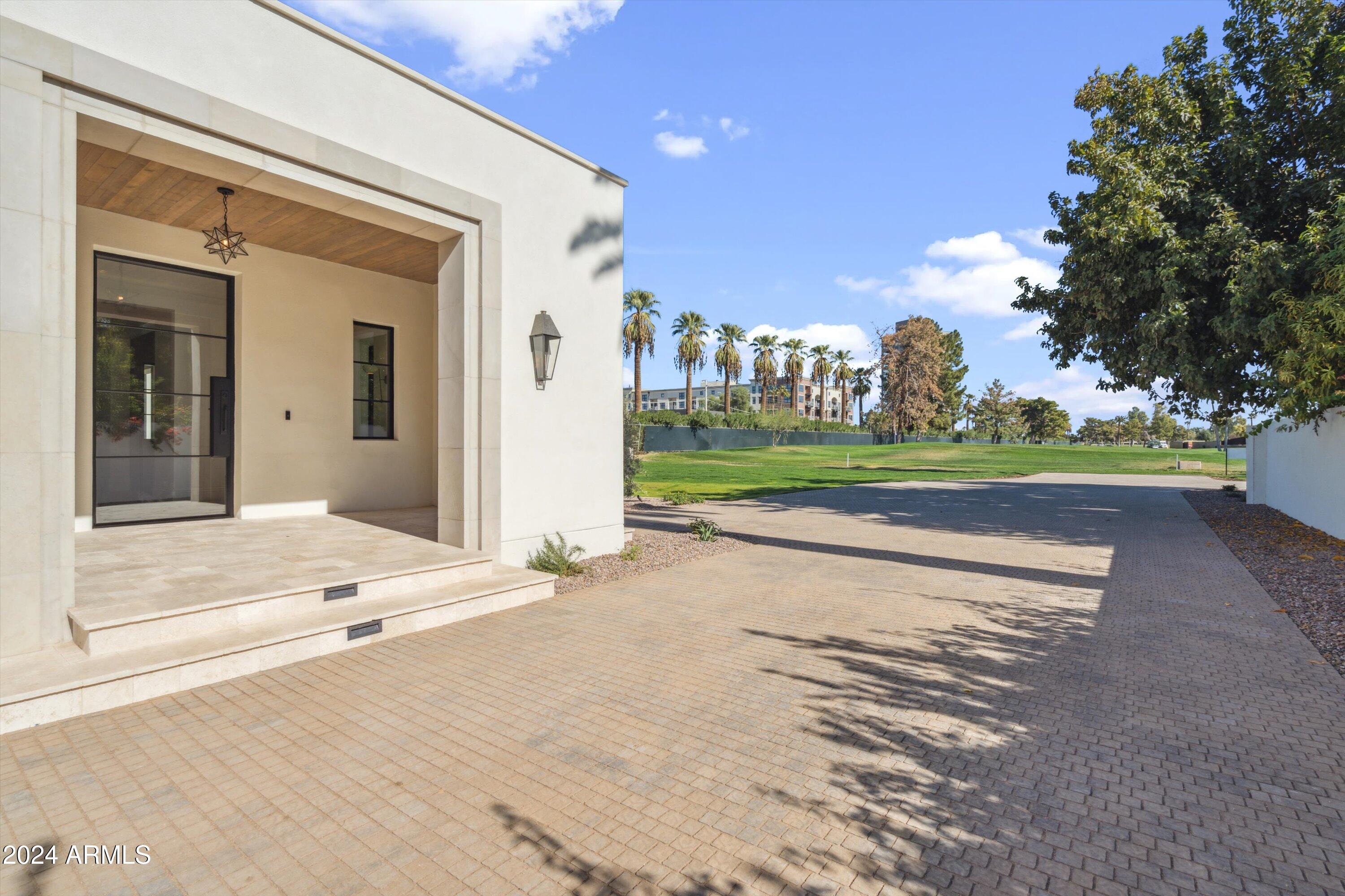 COUNTRY CLUB PLACE - Residential