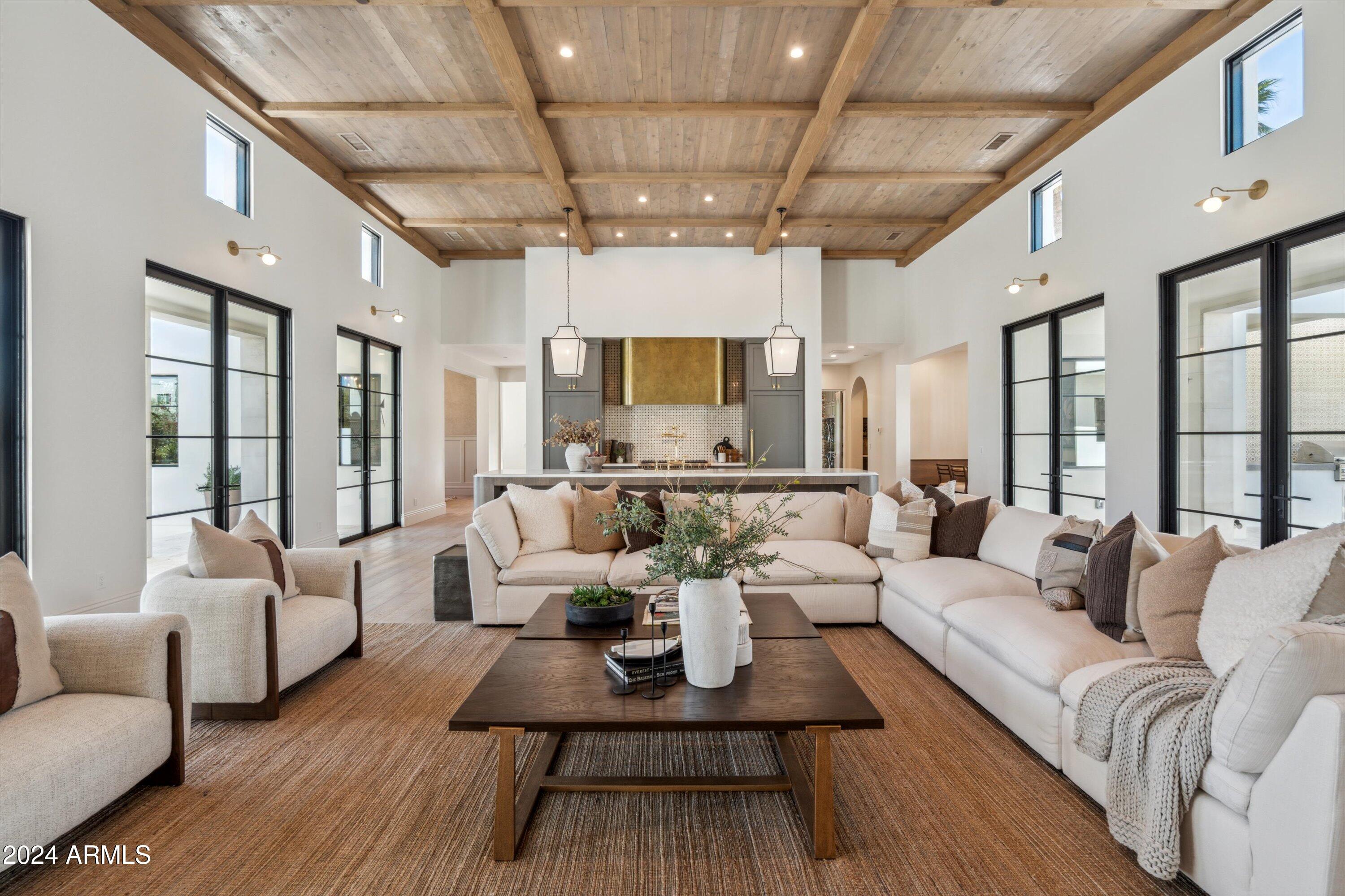COUNTRY CLUB PLACE - Residential