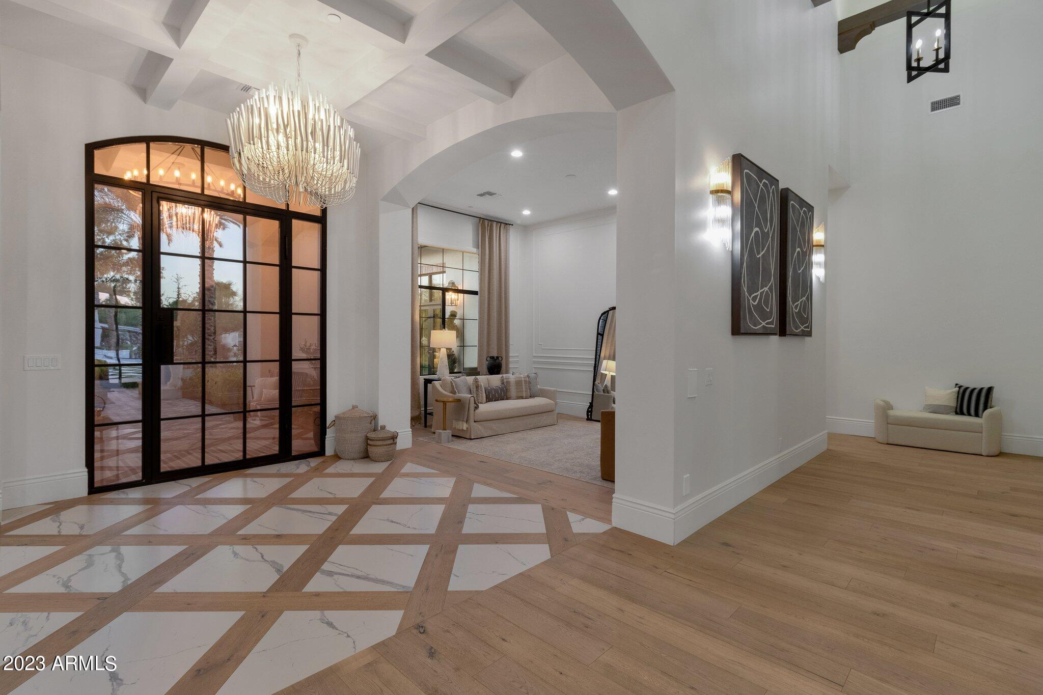 PARADISE VALLEY RANCHOS - Residential