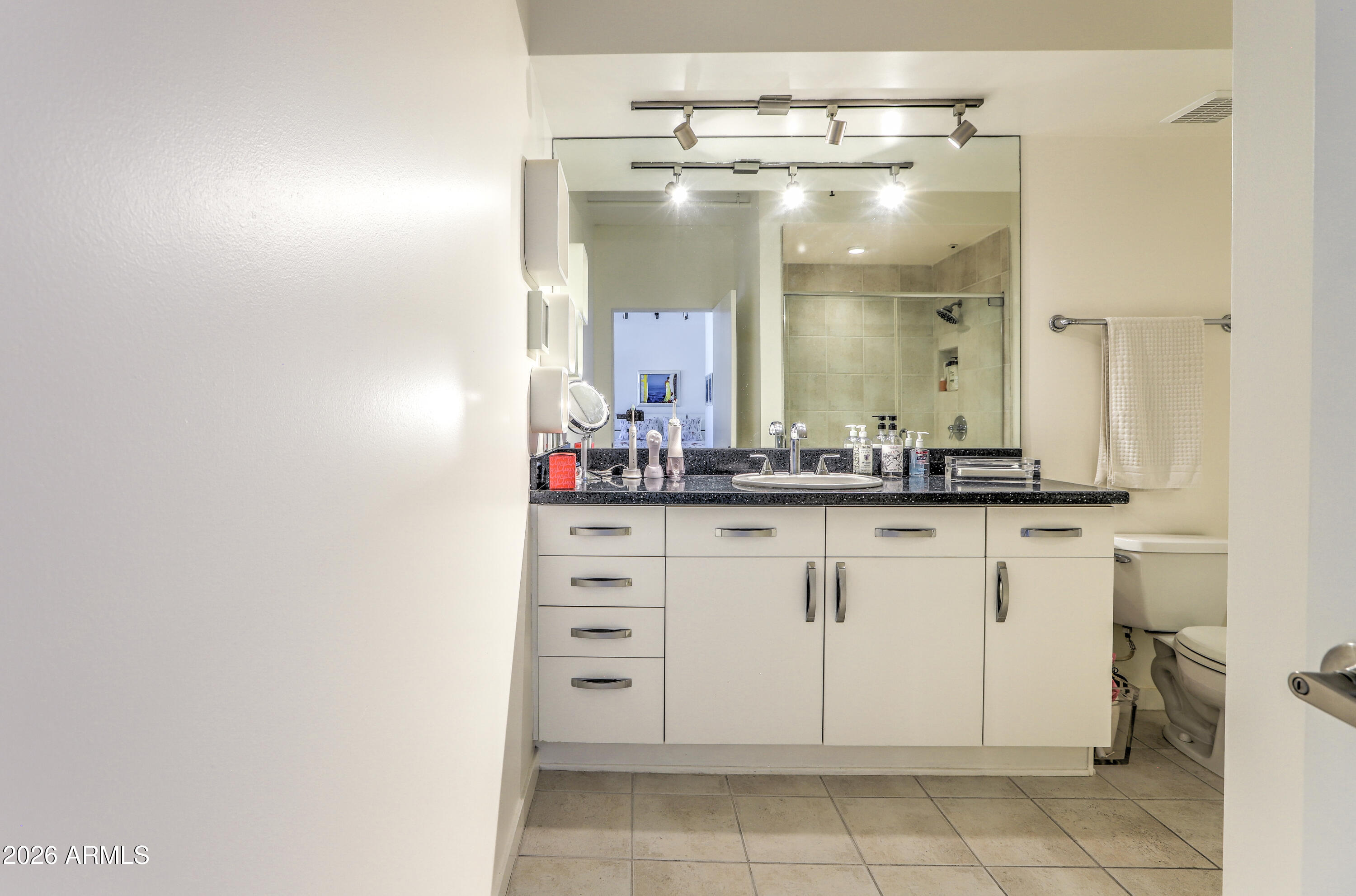 3RD AVENUE LOFTS CONDOMINIUM - Residential