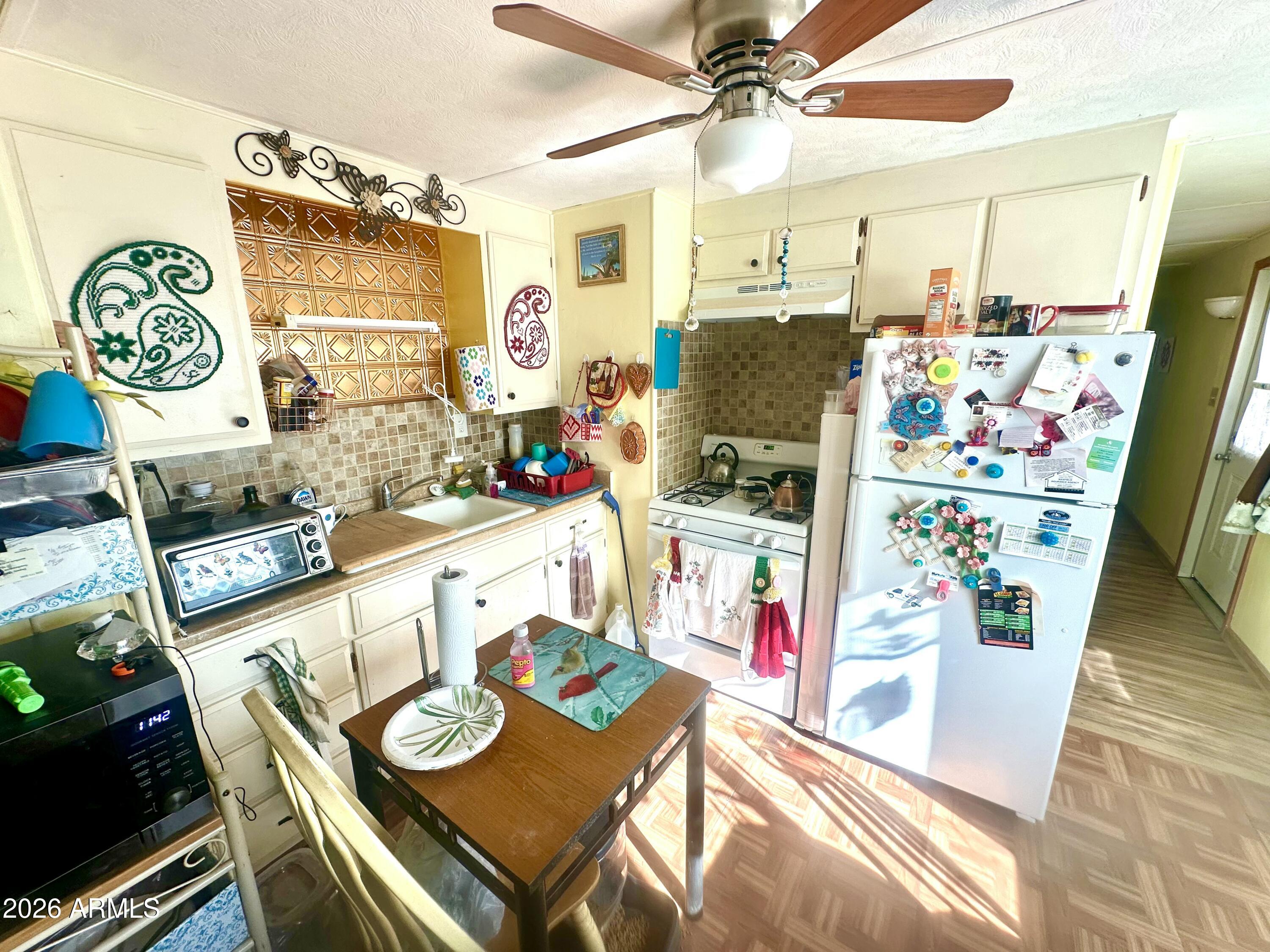 SPRING VALLEY - Residential