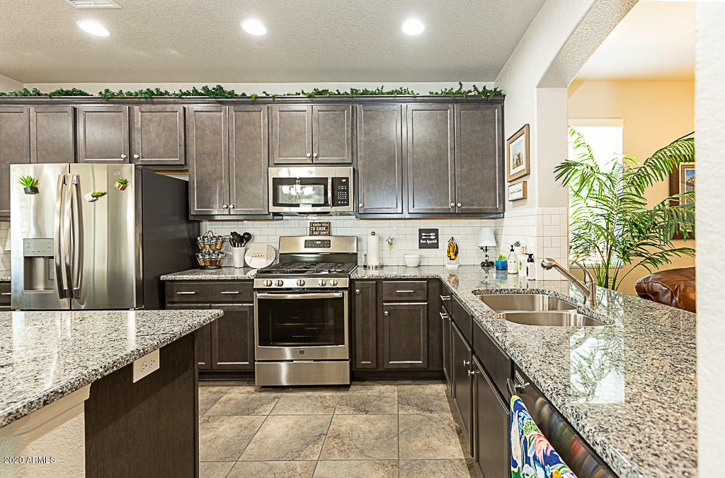 SUMMIT HEIGHTS - Residential