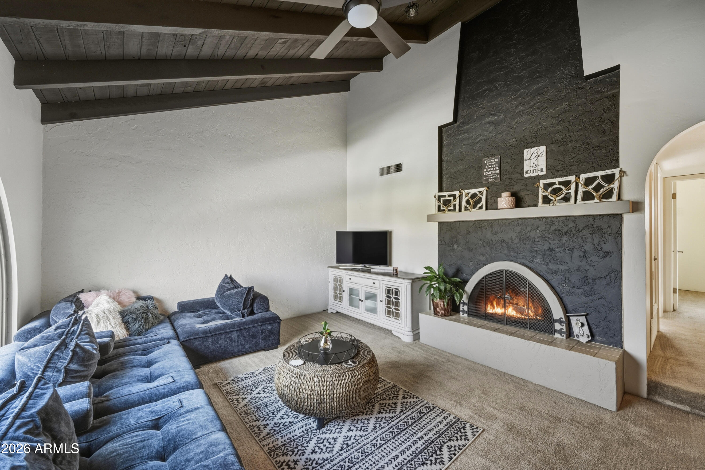 CAREFREE VILLAS - Residential
