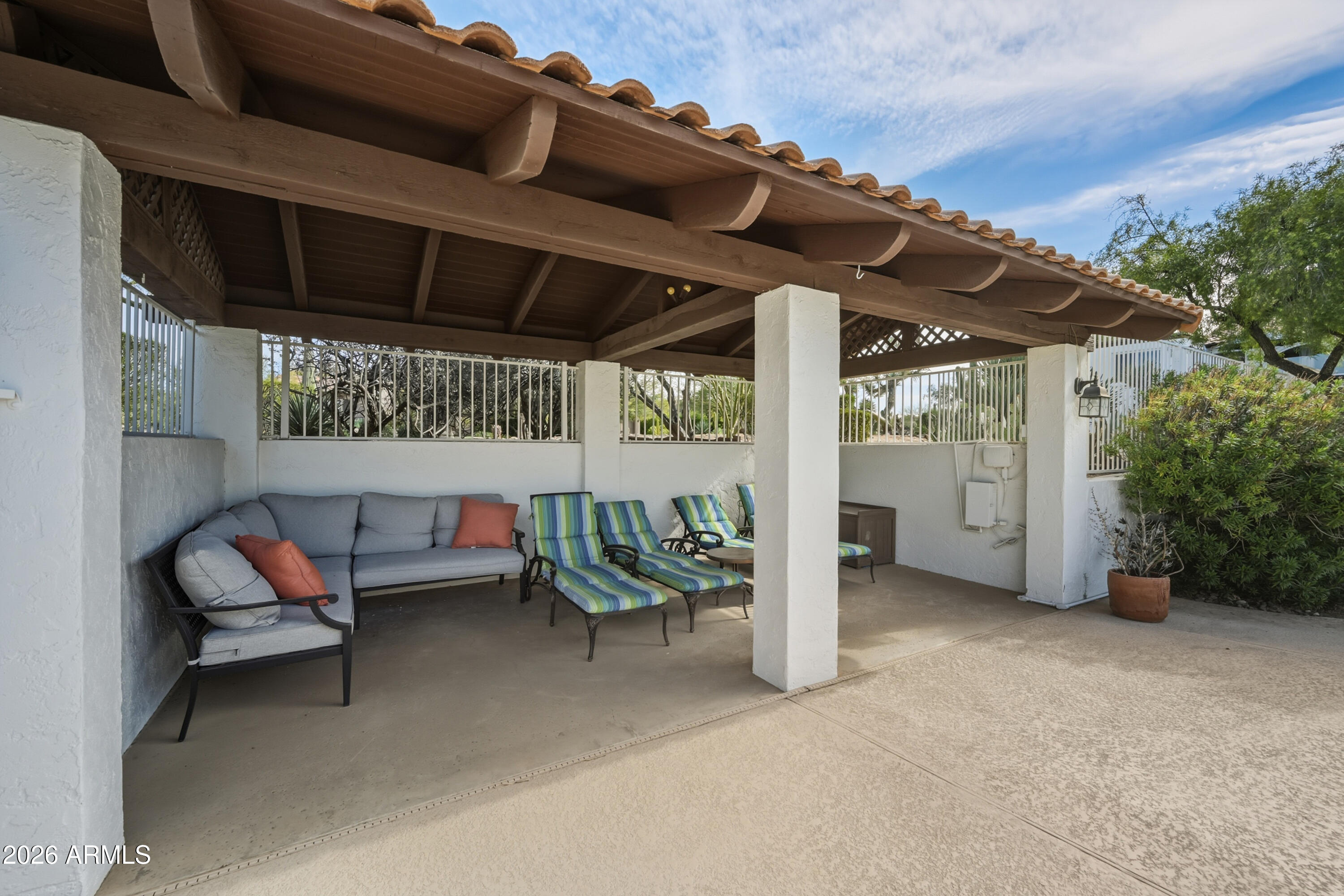 CAREFREE VILLAS - Residential