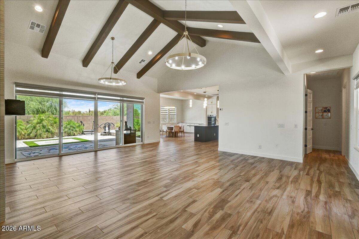 SAGUARO TRAILS - Residential