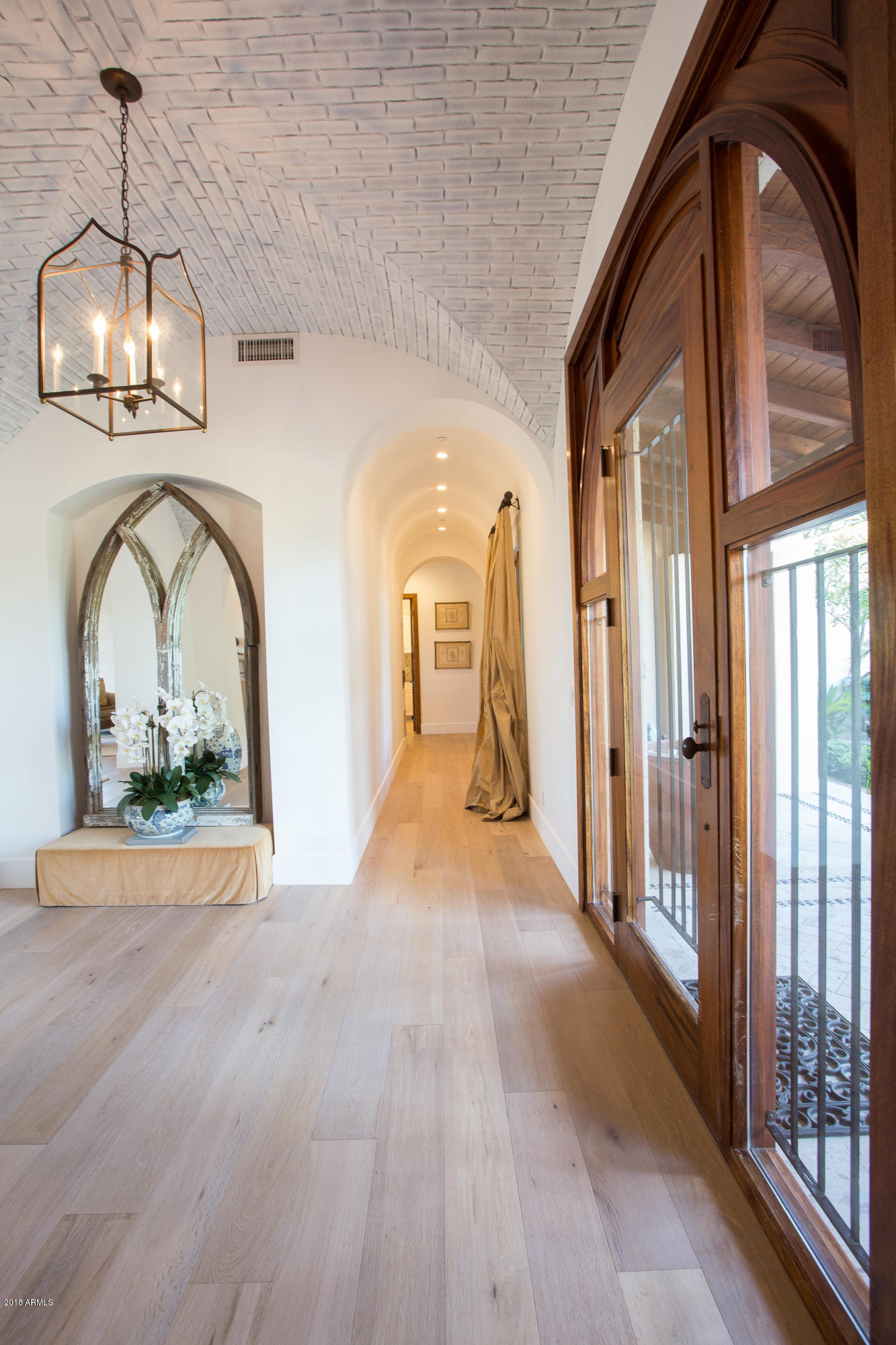 PARADISE VALLEY COUNTRY ESTATES - Residential