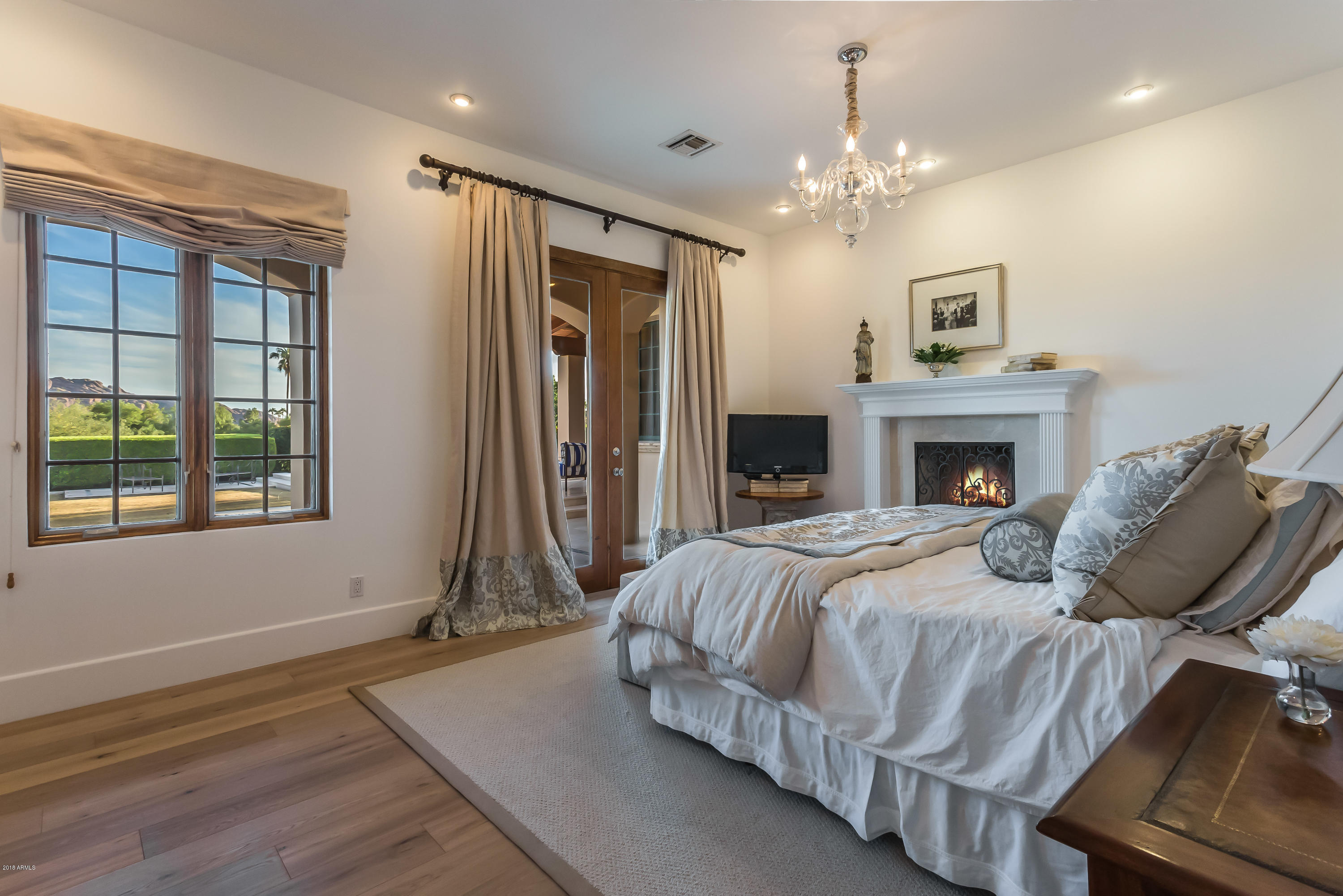 PARADISE VALLEY COUNTRY ESTATES - Residential
