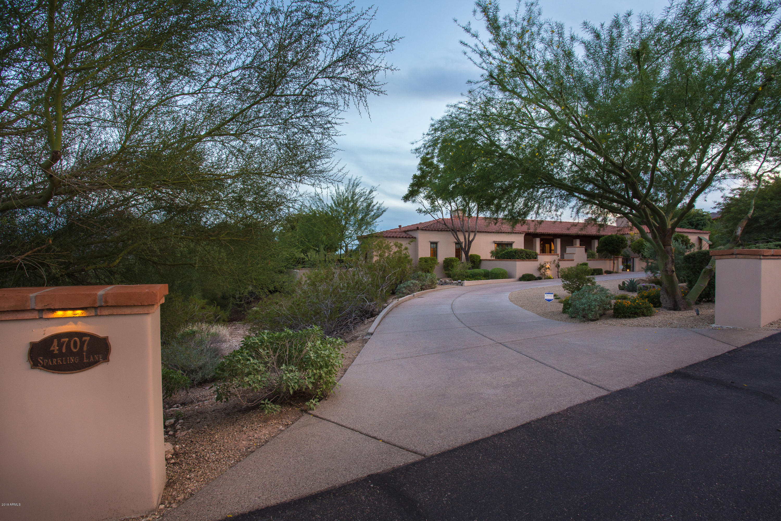 PARADISE VALLEY COUNTRY ESTATES - Residential