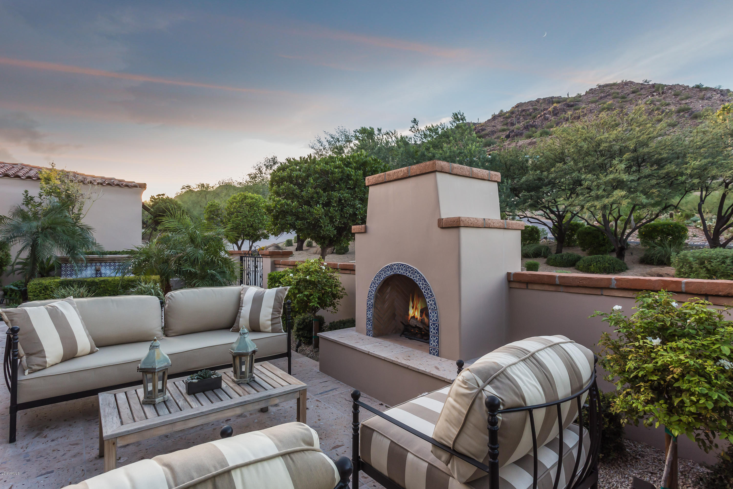 PARADISE VALLEY COUNTRY ESTATES - Residential