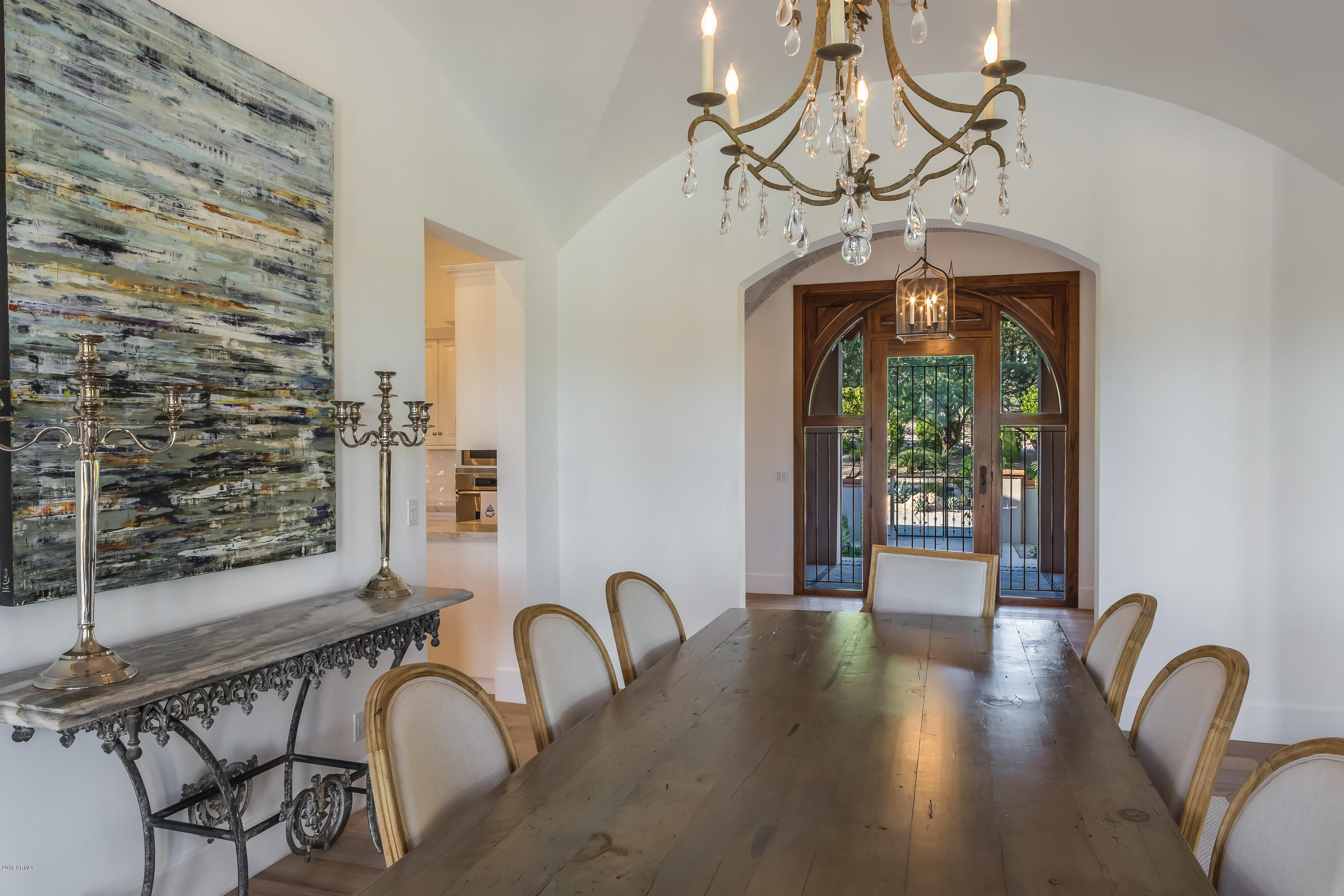 PARADISE VALLEY COUNTRY ESTATES - Residential