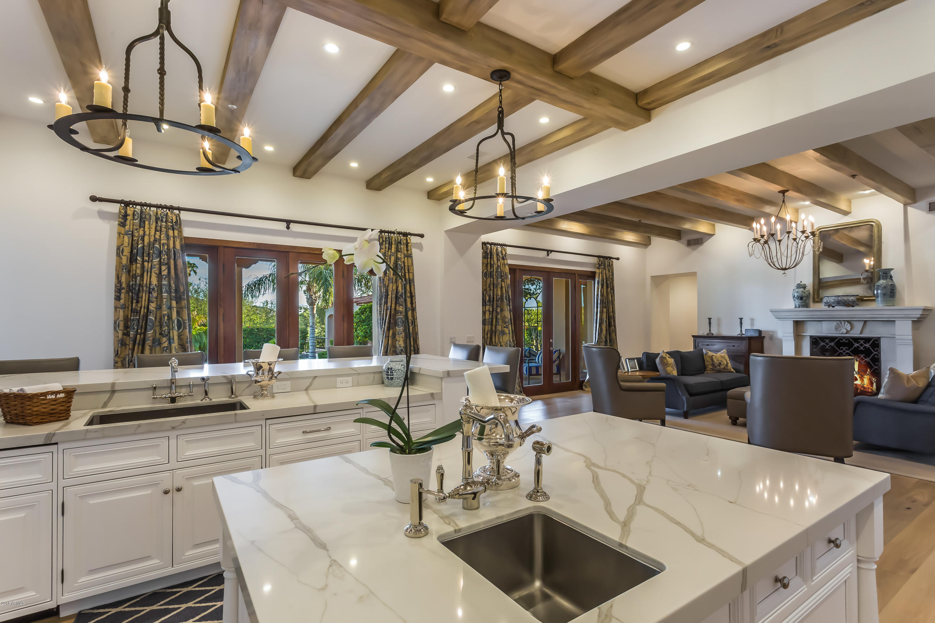 PARADISE VALLEY COUNTRY ESTATES - Residential