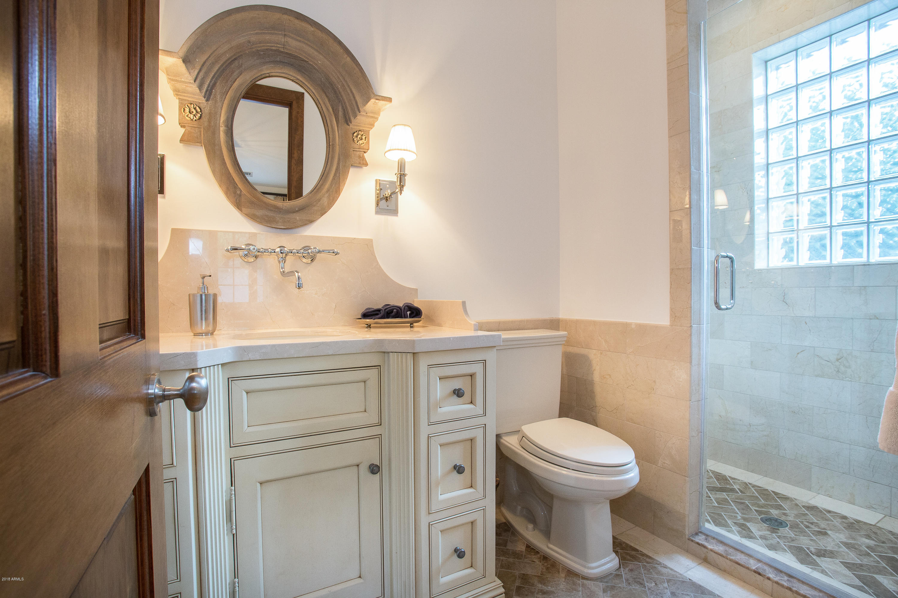 PARADISE VALLEY COUNTRY ESTATES - Residential