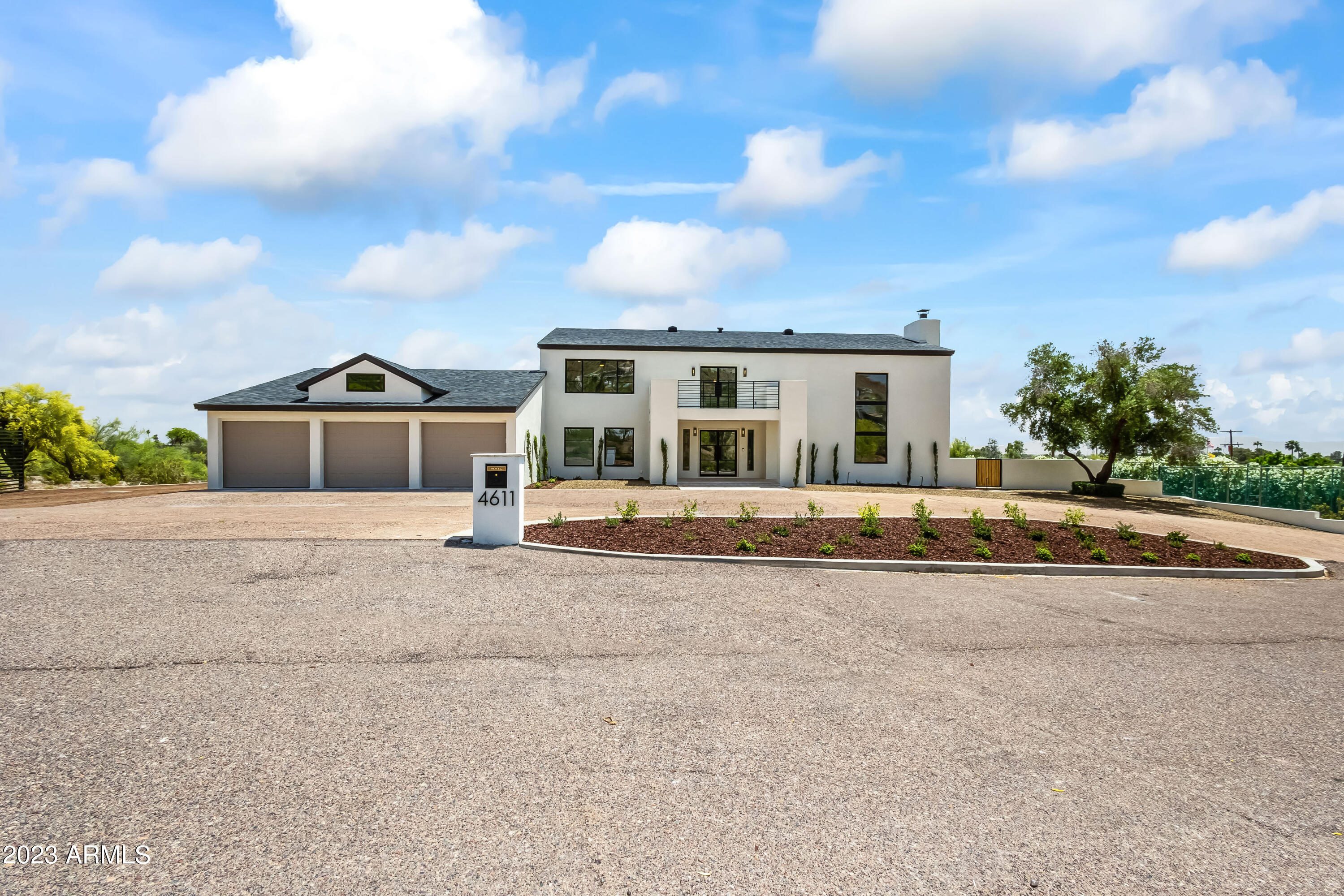 ALTA HACIENDA - Residential