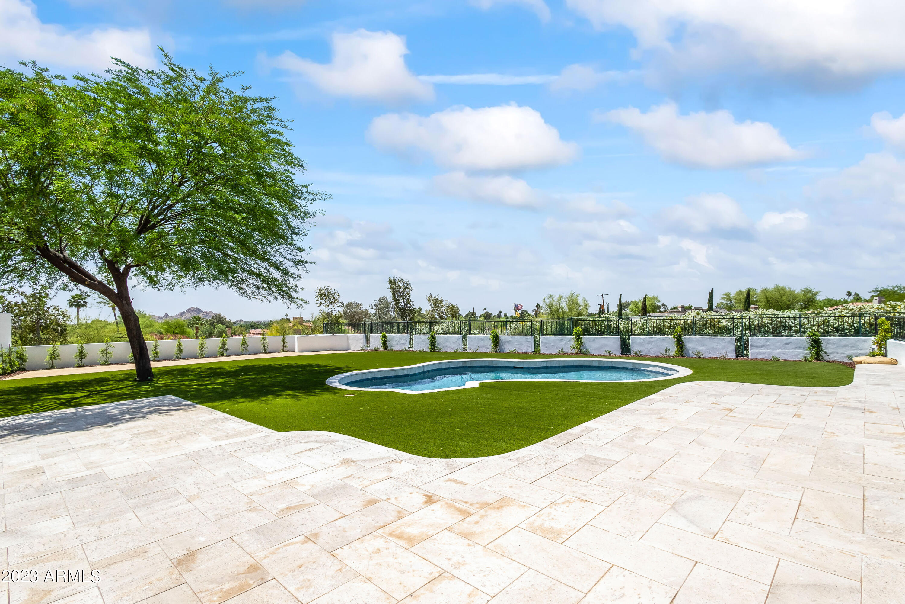 ALTA HACIENDA - Residential