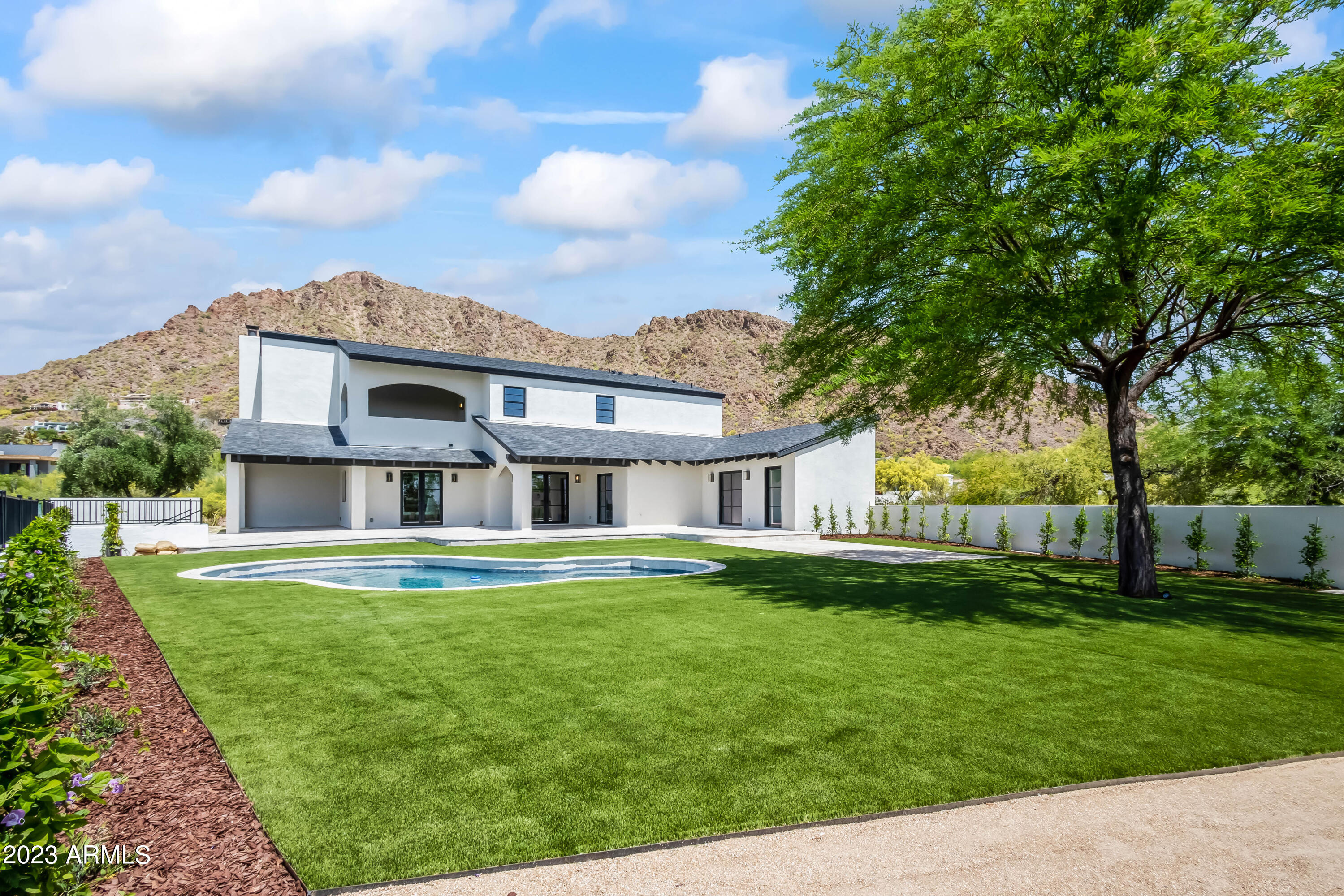 ALTA HACIENDA - Residential