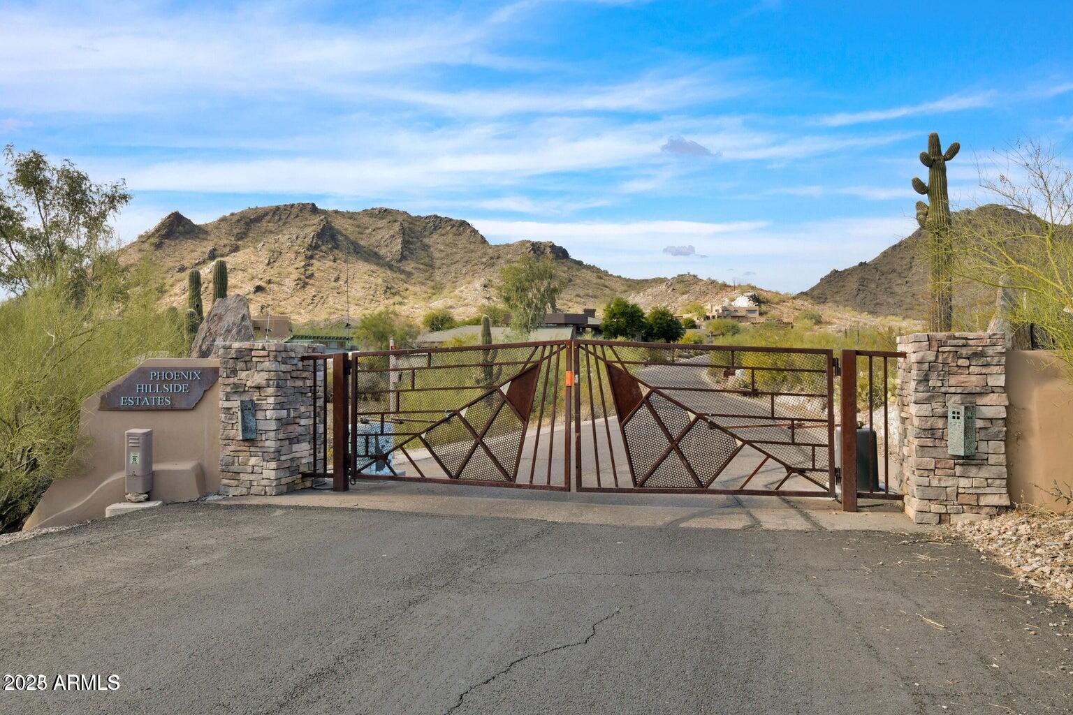 PHOENIX HILLSIDE ESTATES LOT 1-17 TR A,B - Residential