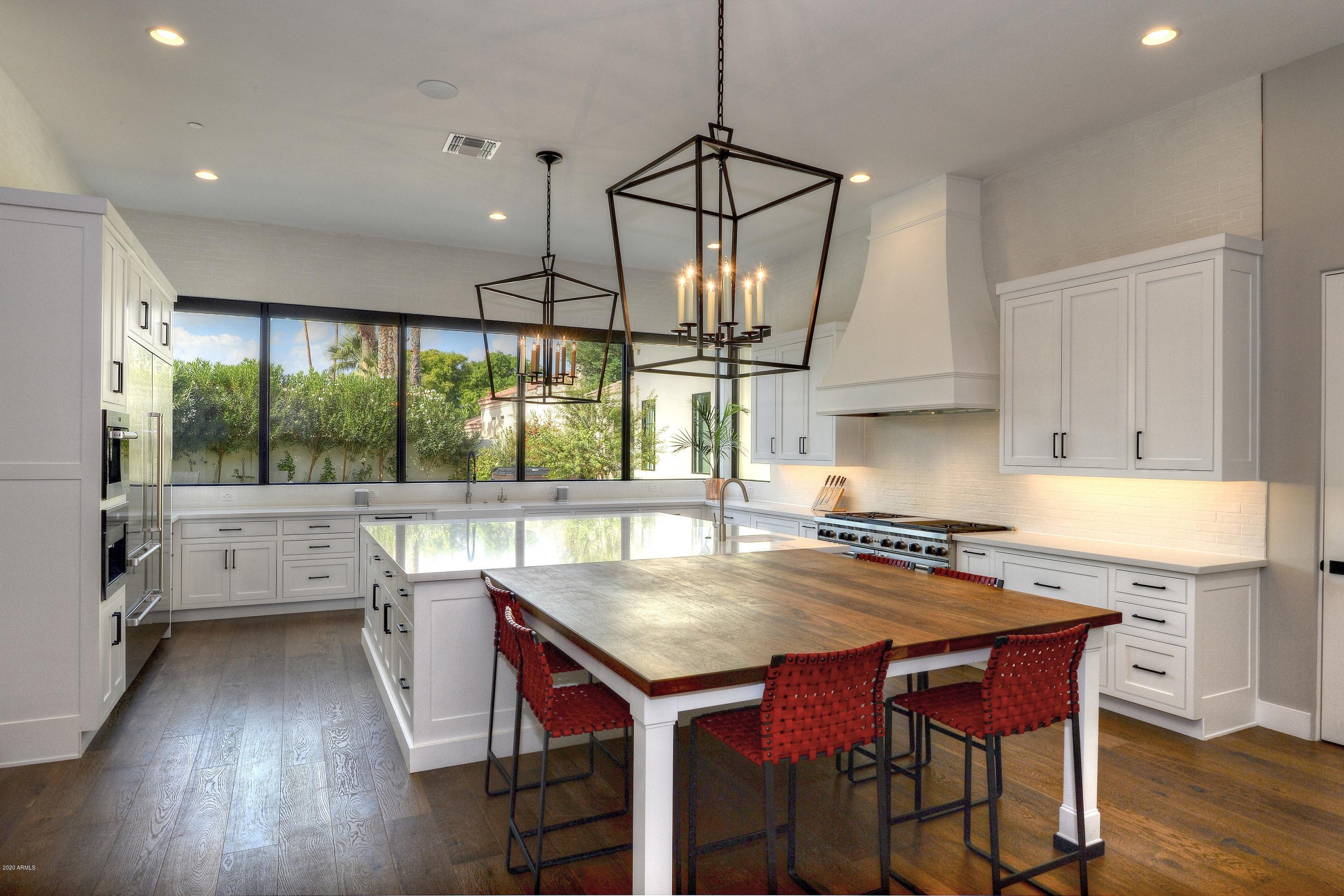 MERRILL CANTATIERRA LOT 1-49 PUT STS IND BEND WASH - Residential