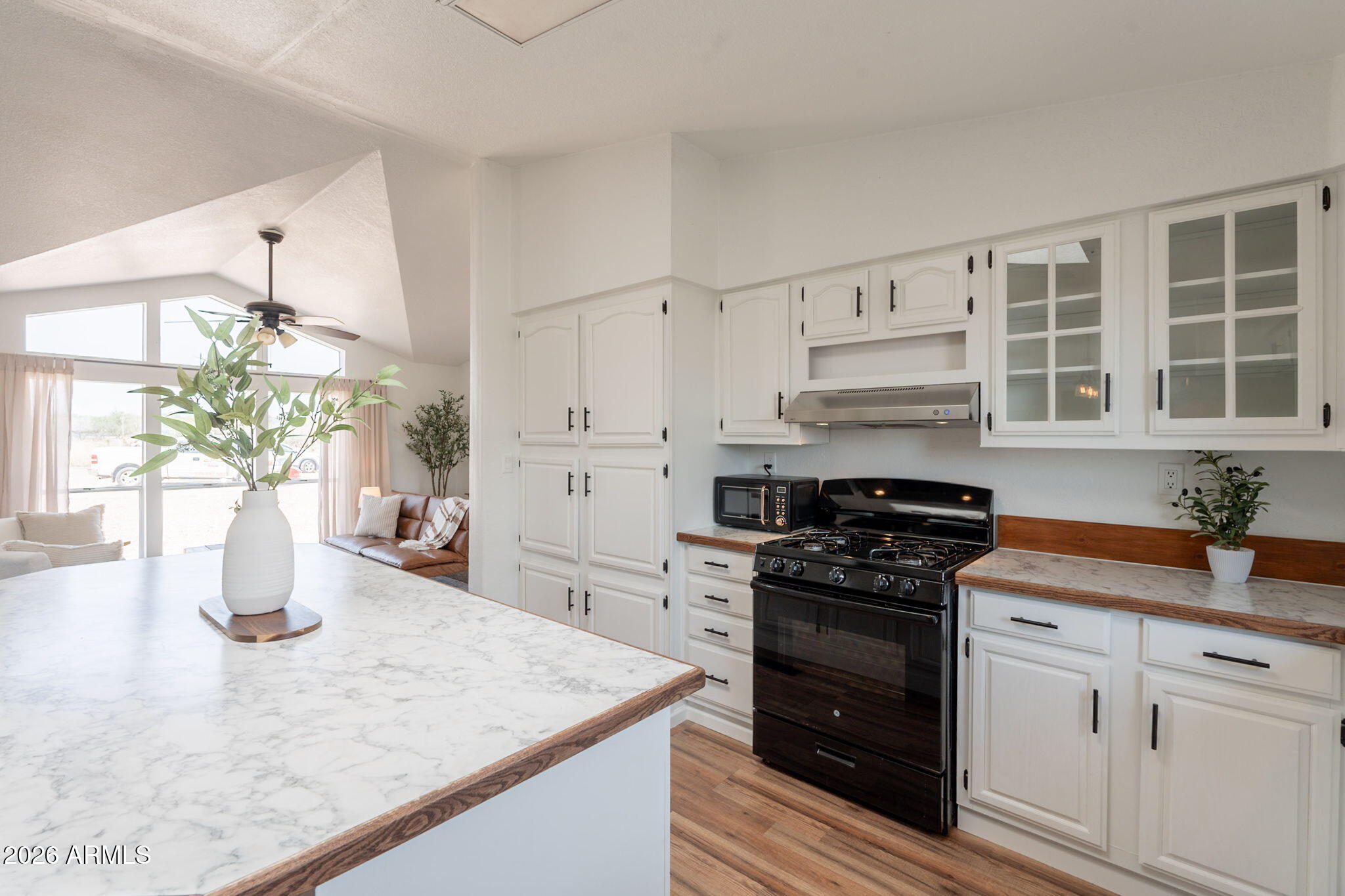 MESCAL LAKES 3 - Residential