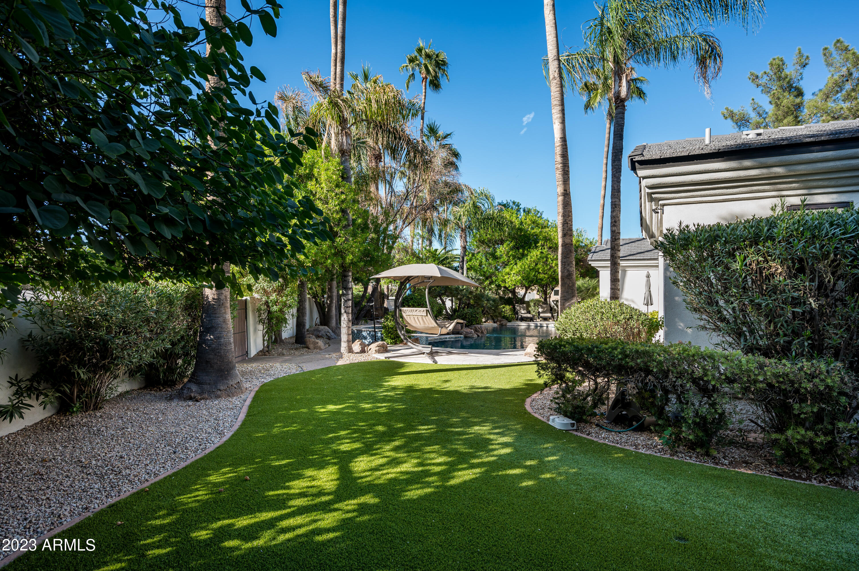 MERRILL CANTATIERRA - Residential