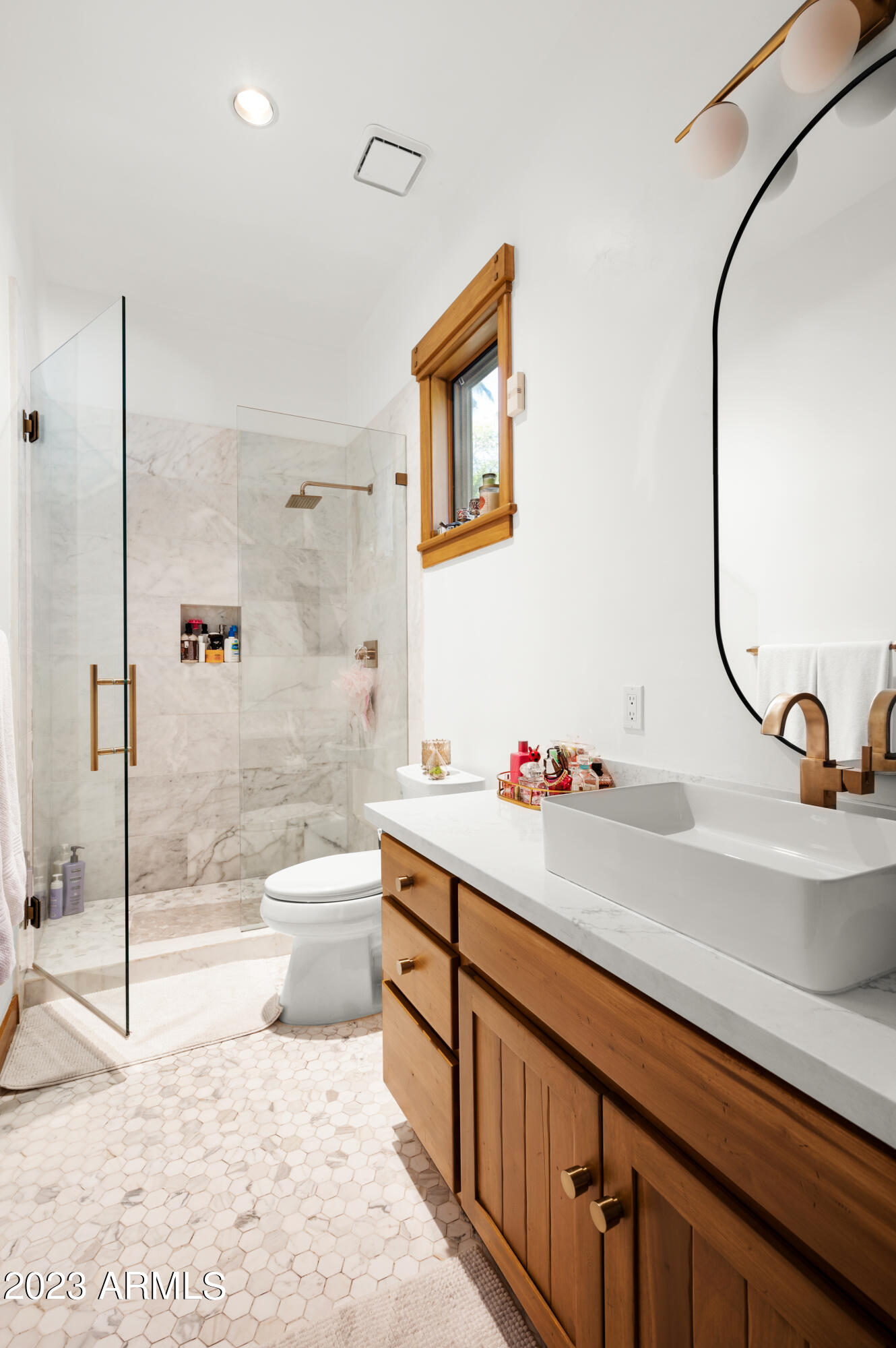 MERRILL CANTATIERRA - Residential
