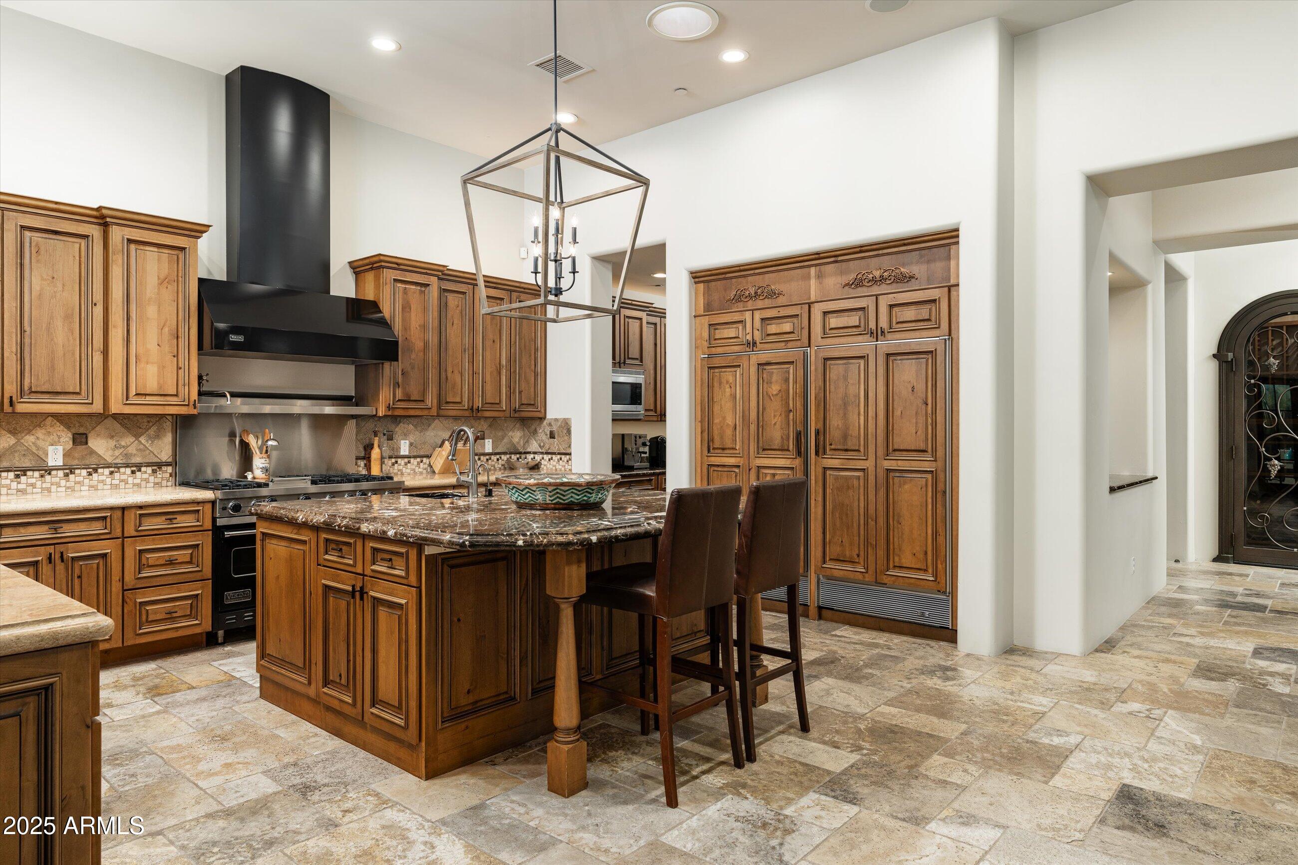 WHISPER ROCK - Residential