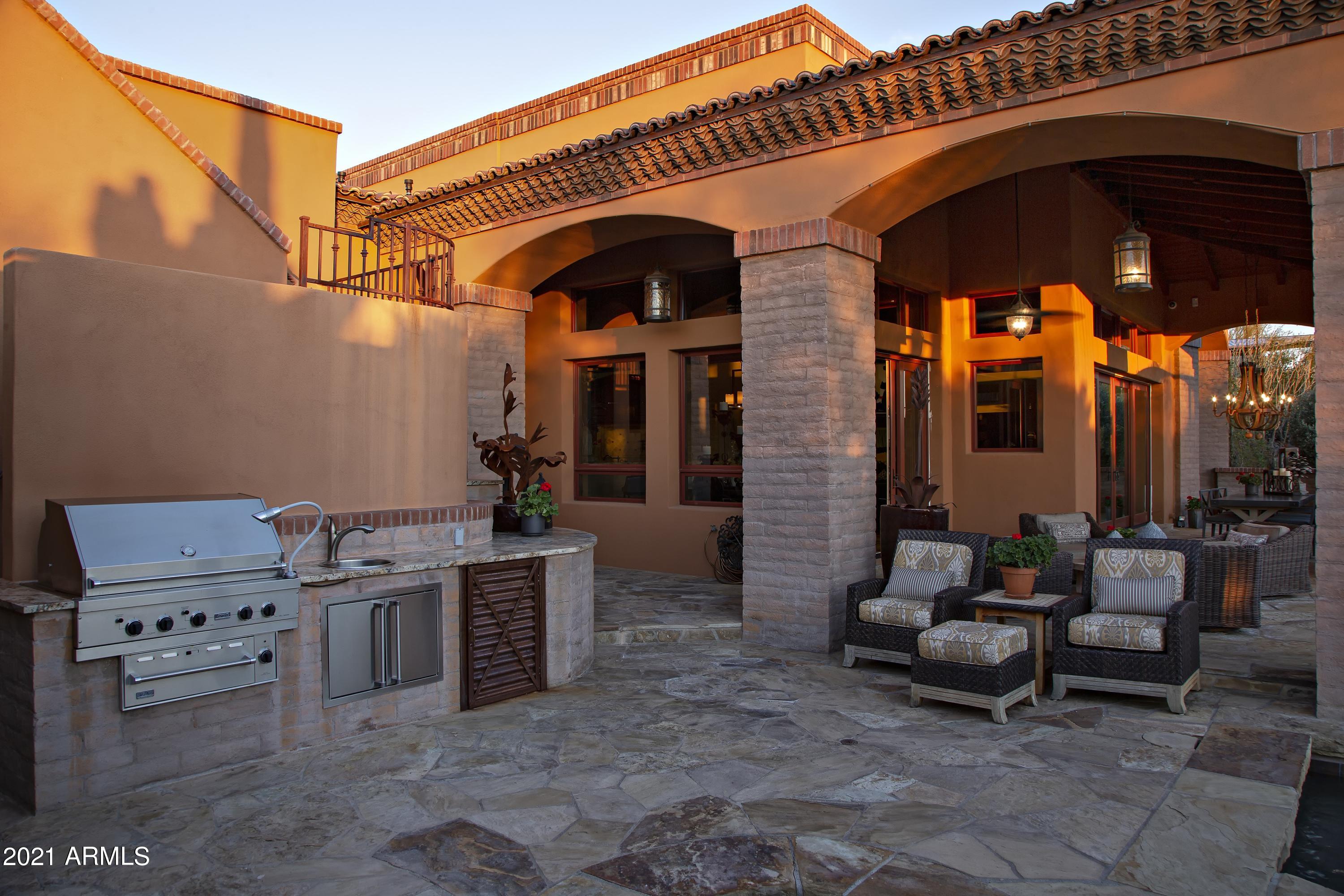ESTANCIA - Residential