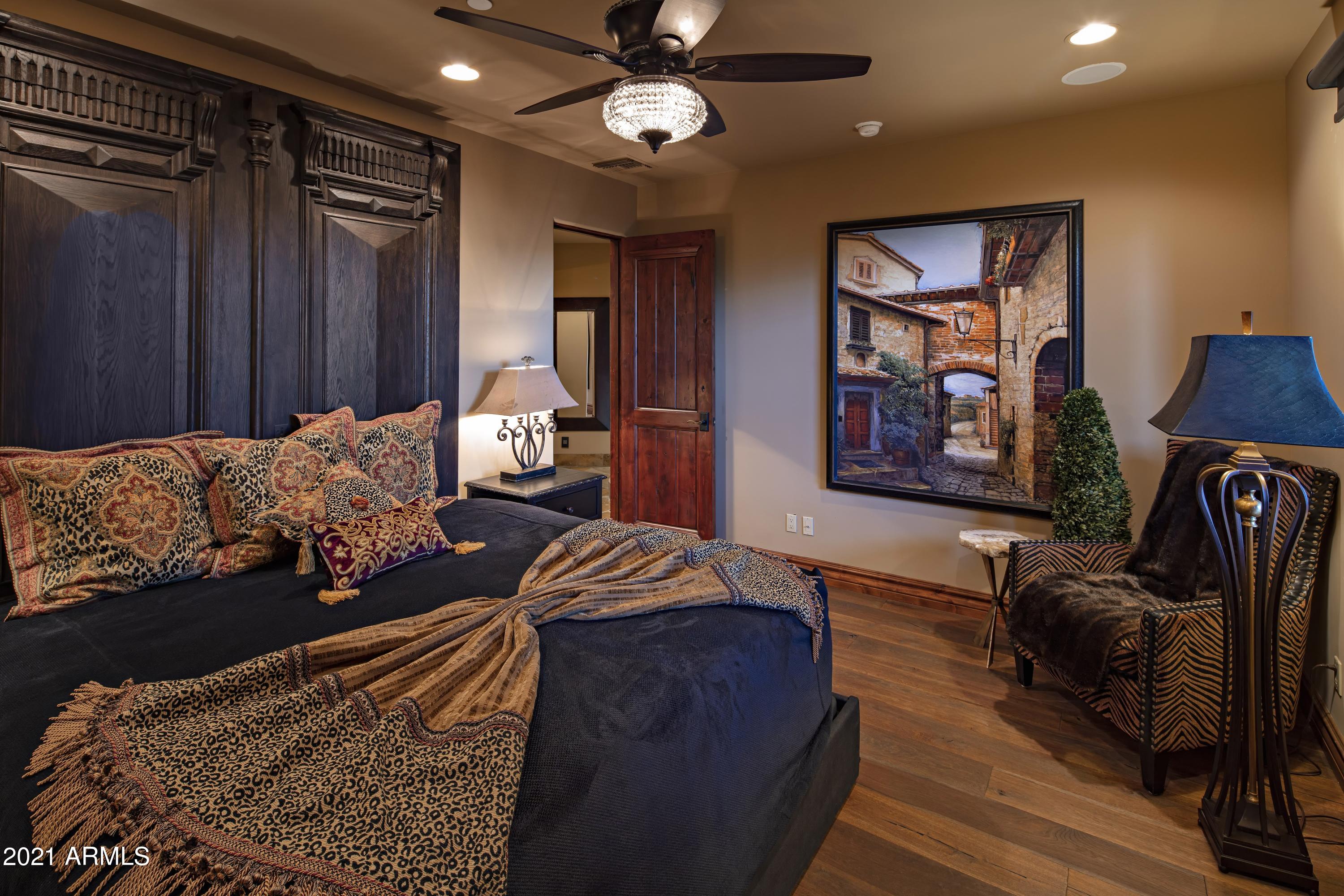 ESTANCIA - Residential