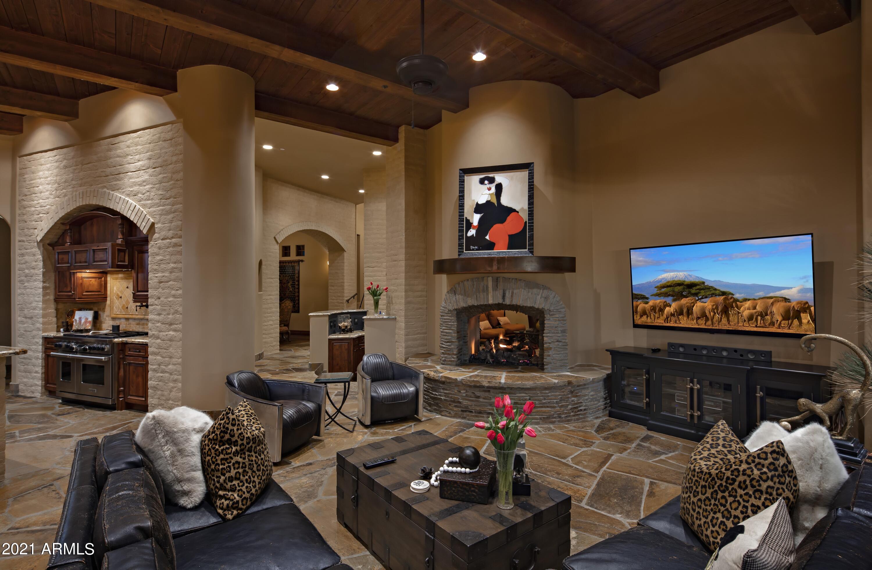 ESTANCIA - Residential