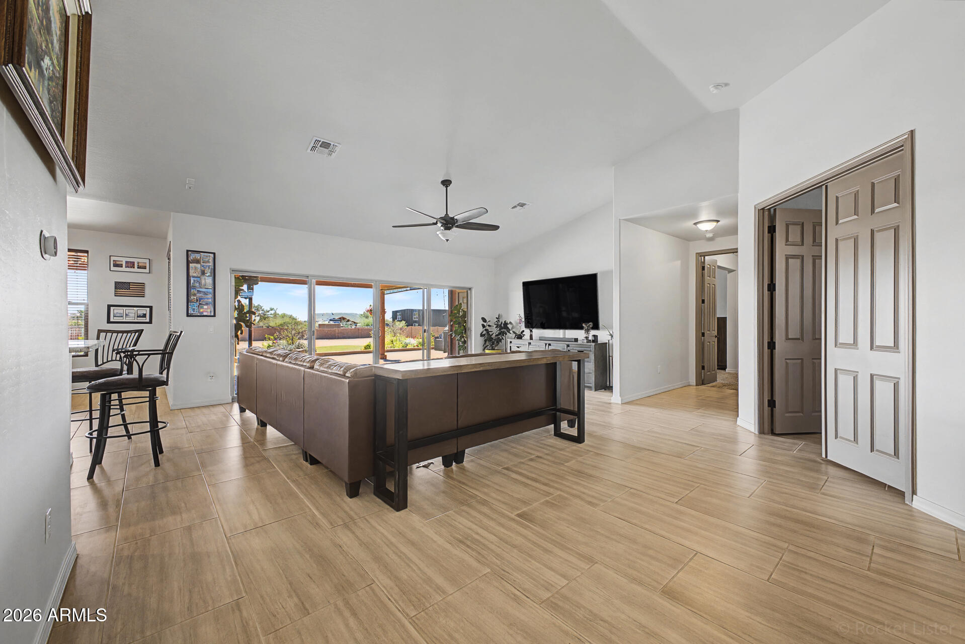 S25 T1N R8E - Residential