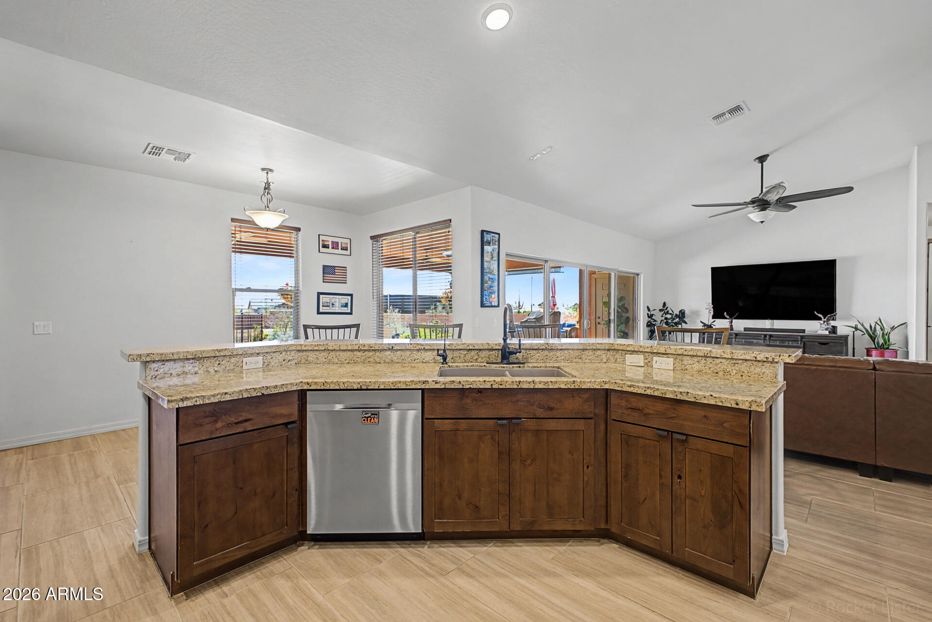 S25 T1N R8E - Residential