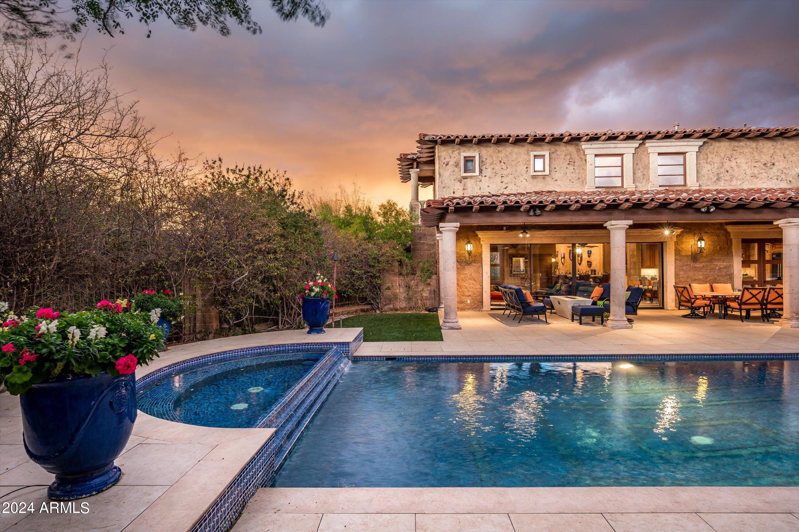 ESTANCIA - Residential