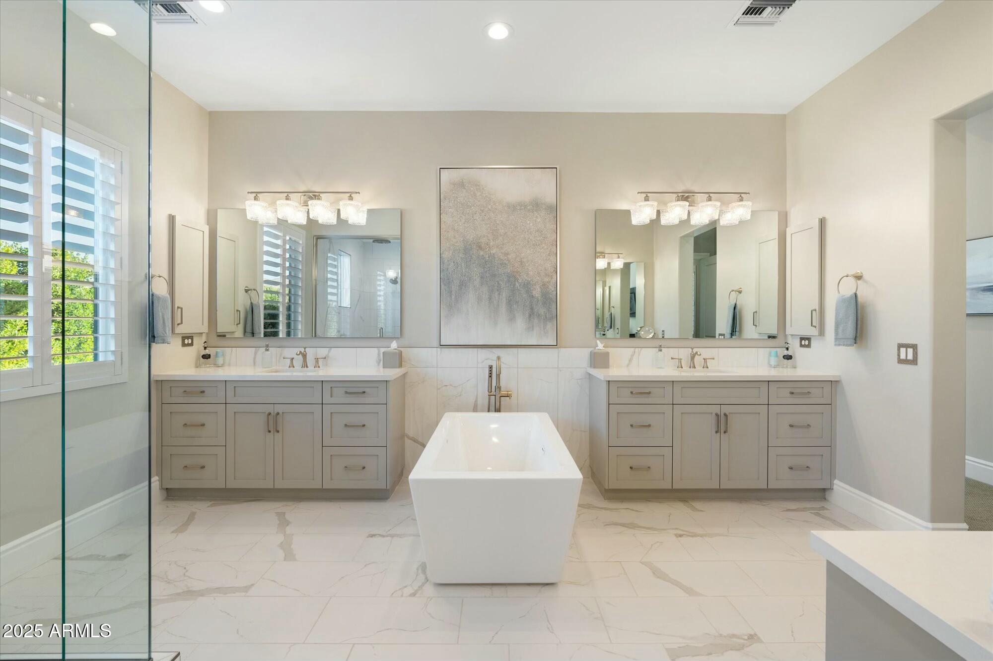 Emerald Hills - Residential