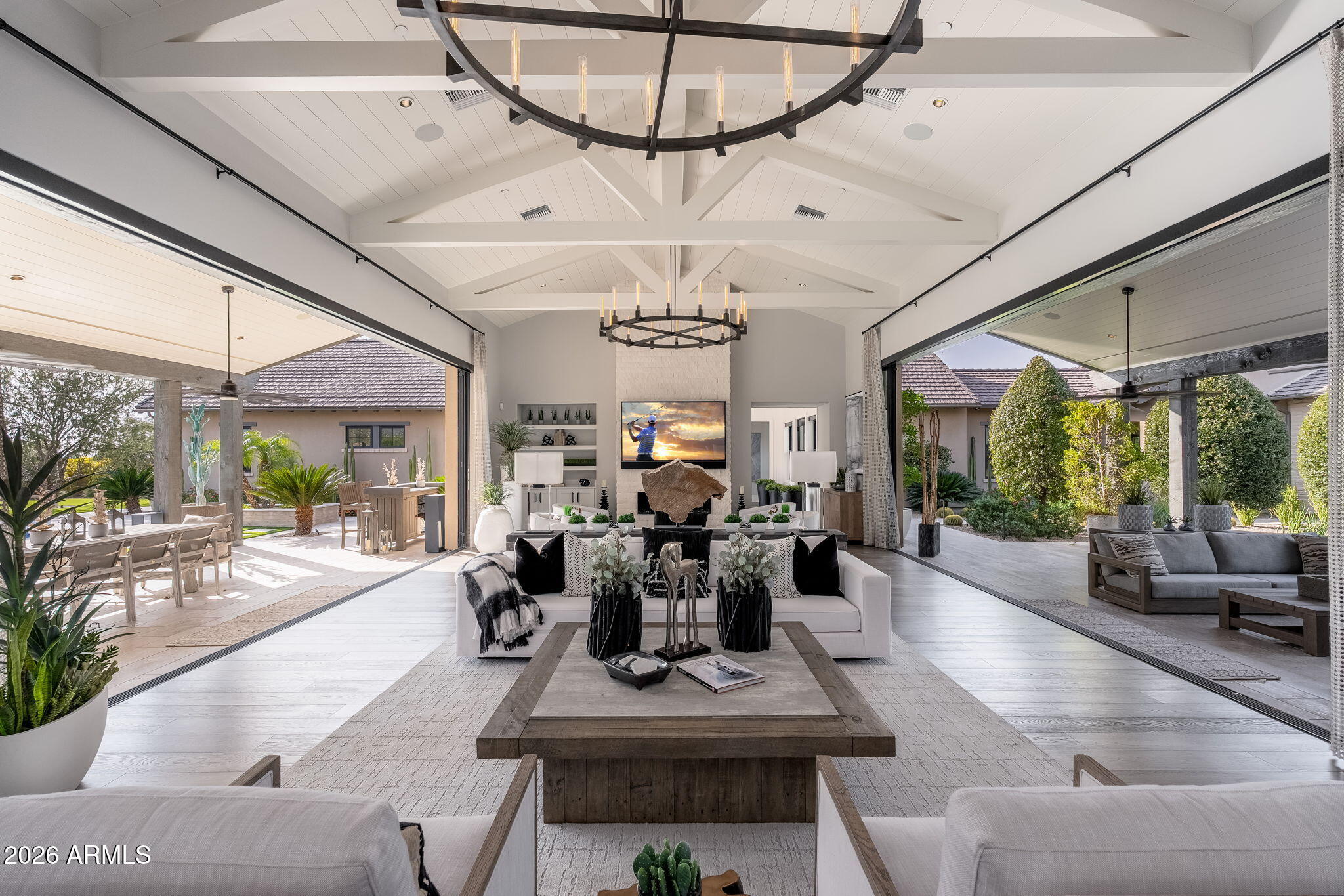 WHITE HORSE - Residential