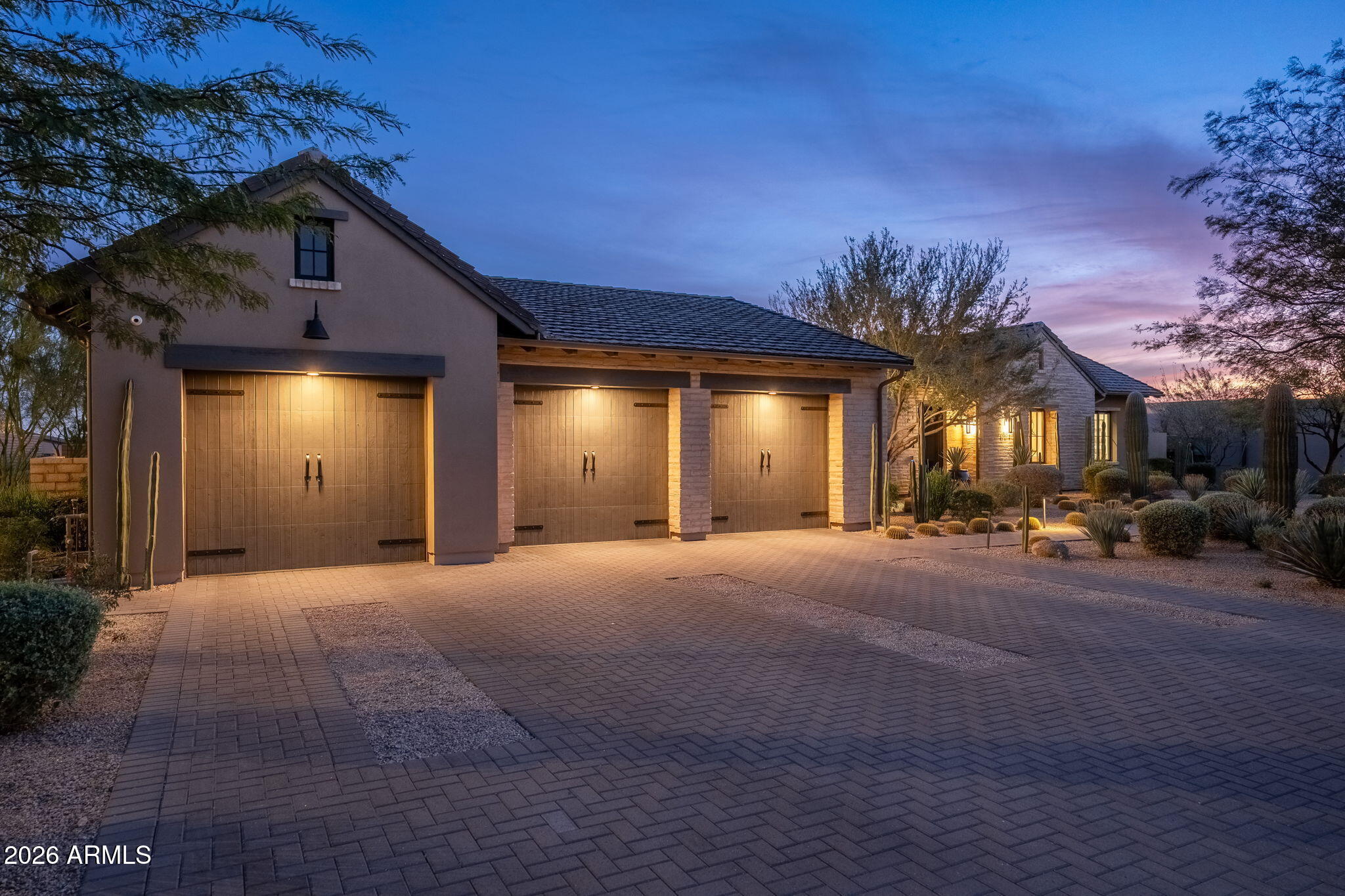 WHITE HORSE - Residential