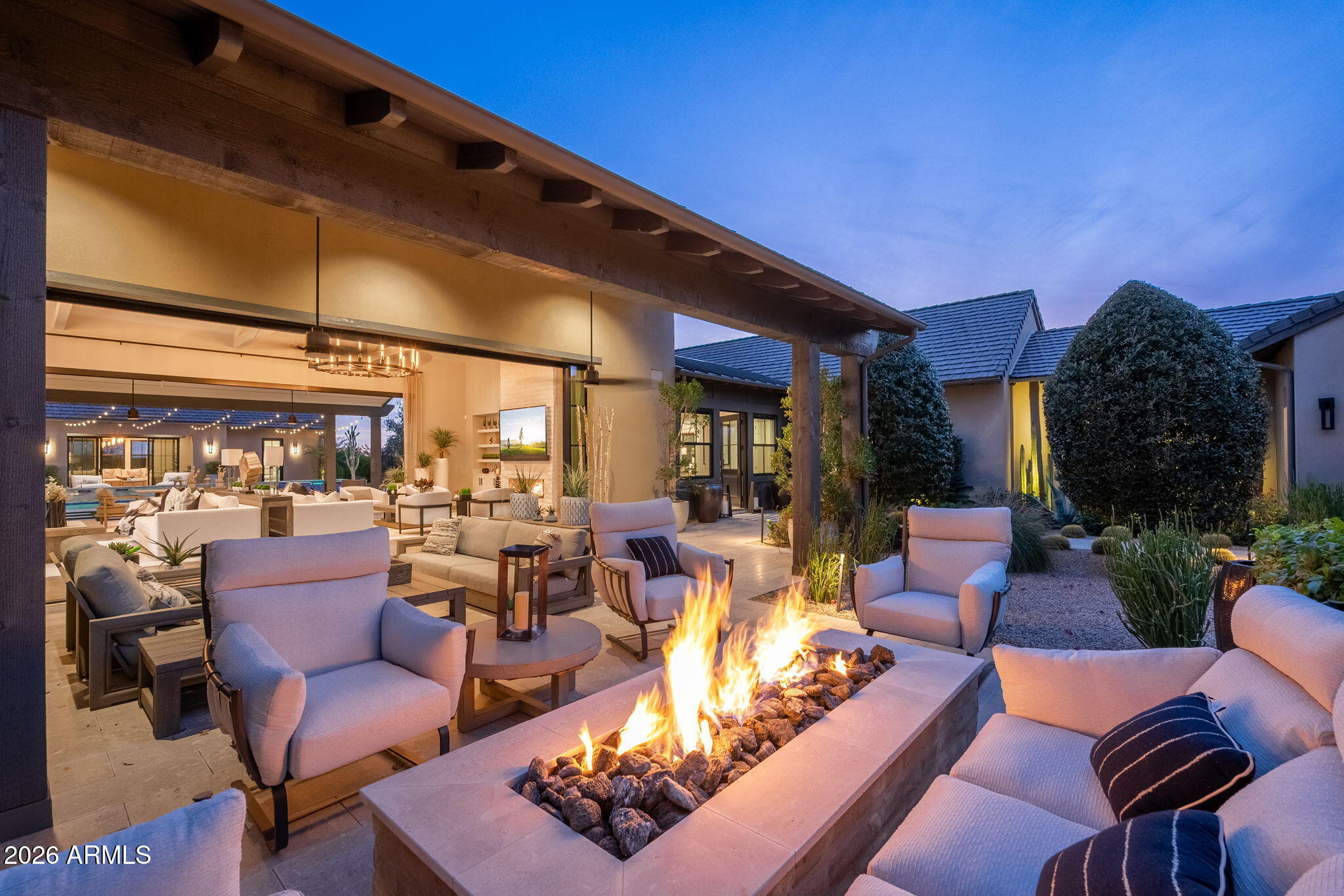 WHITE HORSE - Residential
