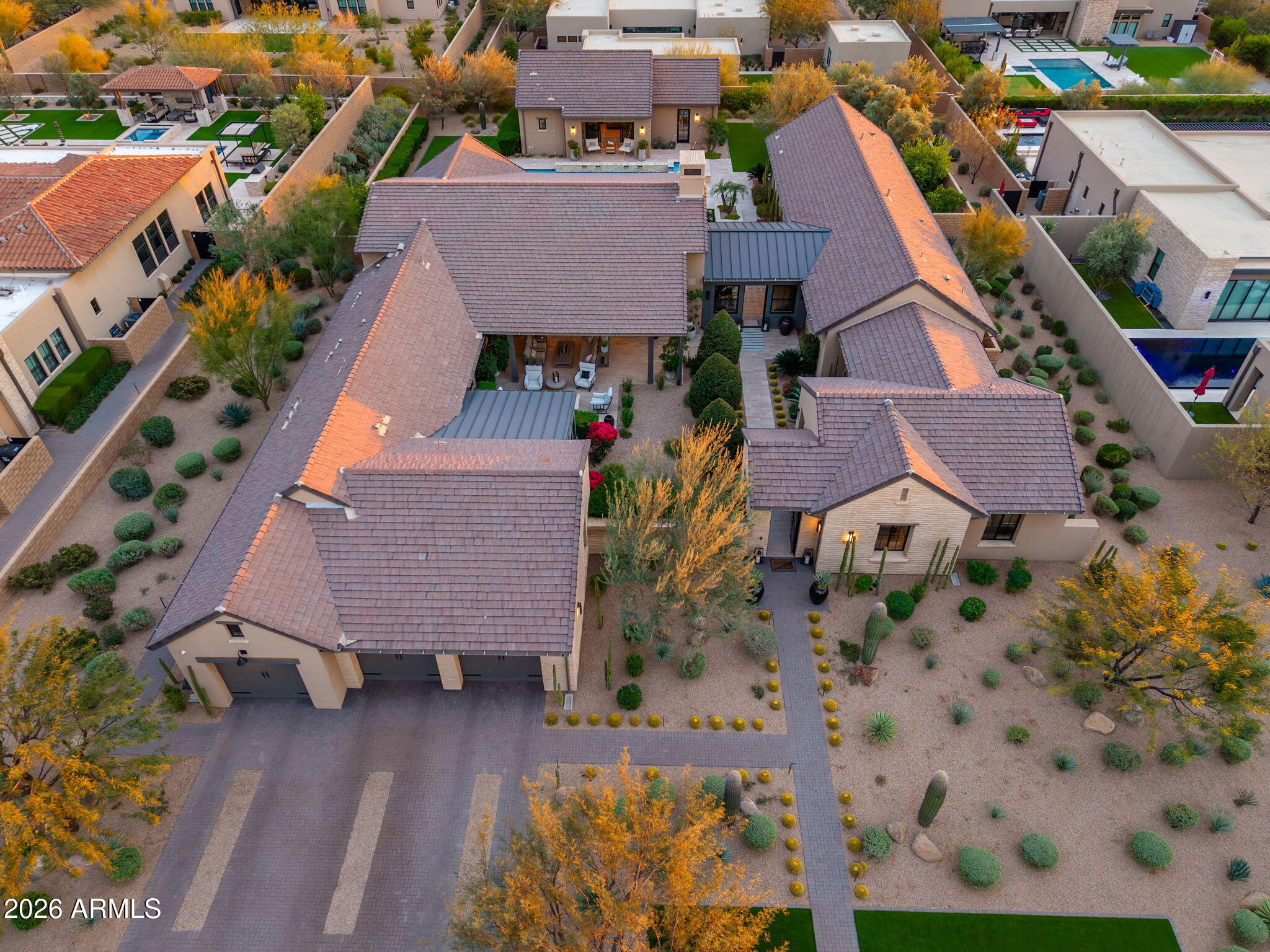 WHITE HORSE - Residential