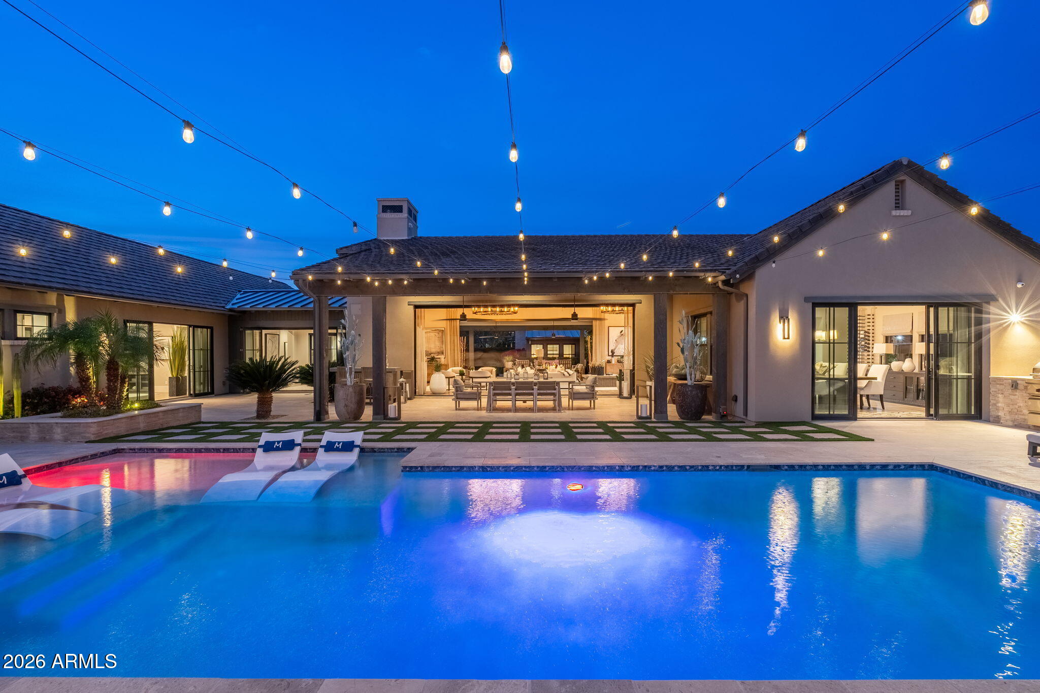 WHITE HORSE - Residential