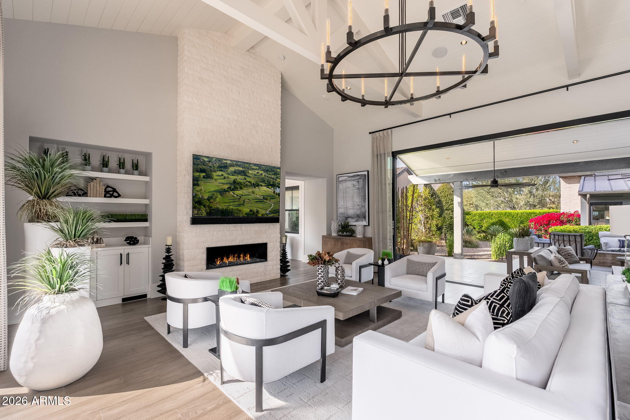 WHITE HORSE - Residential