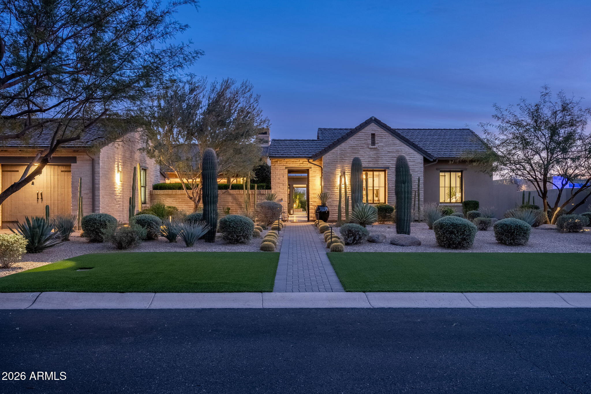 WHITE HORSE - Residential