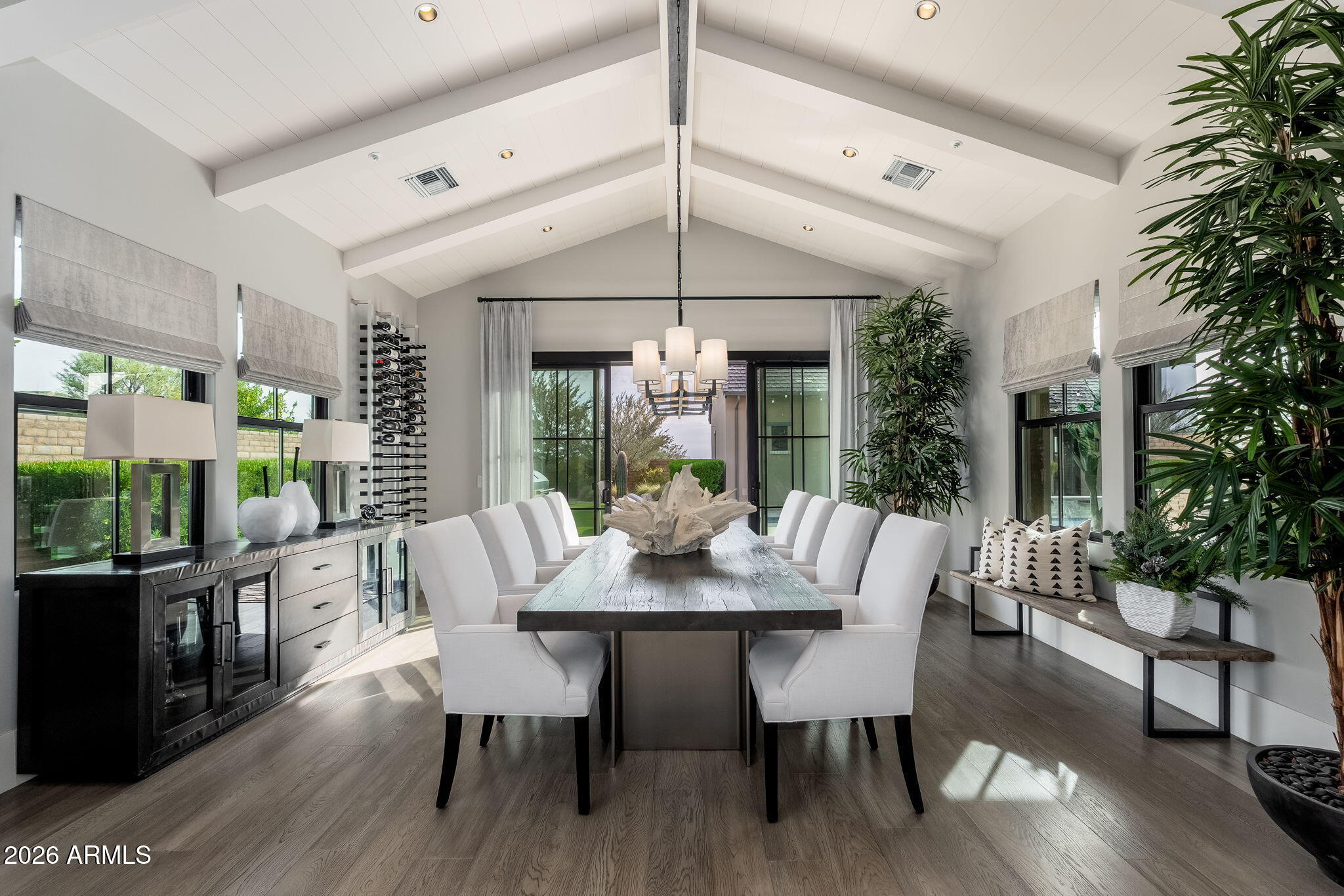 WHITE HORSE - Residential