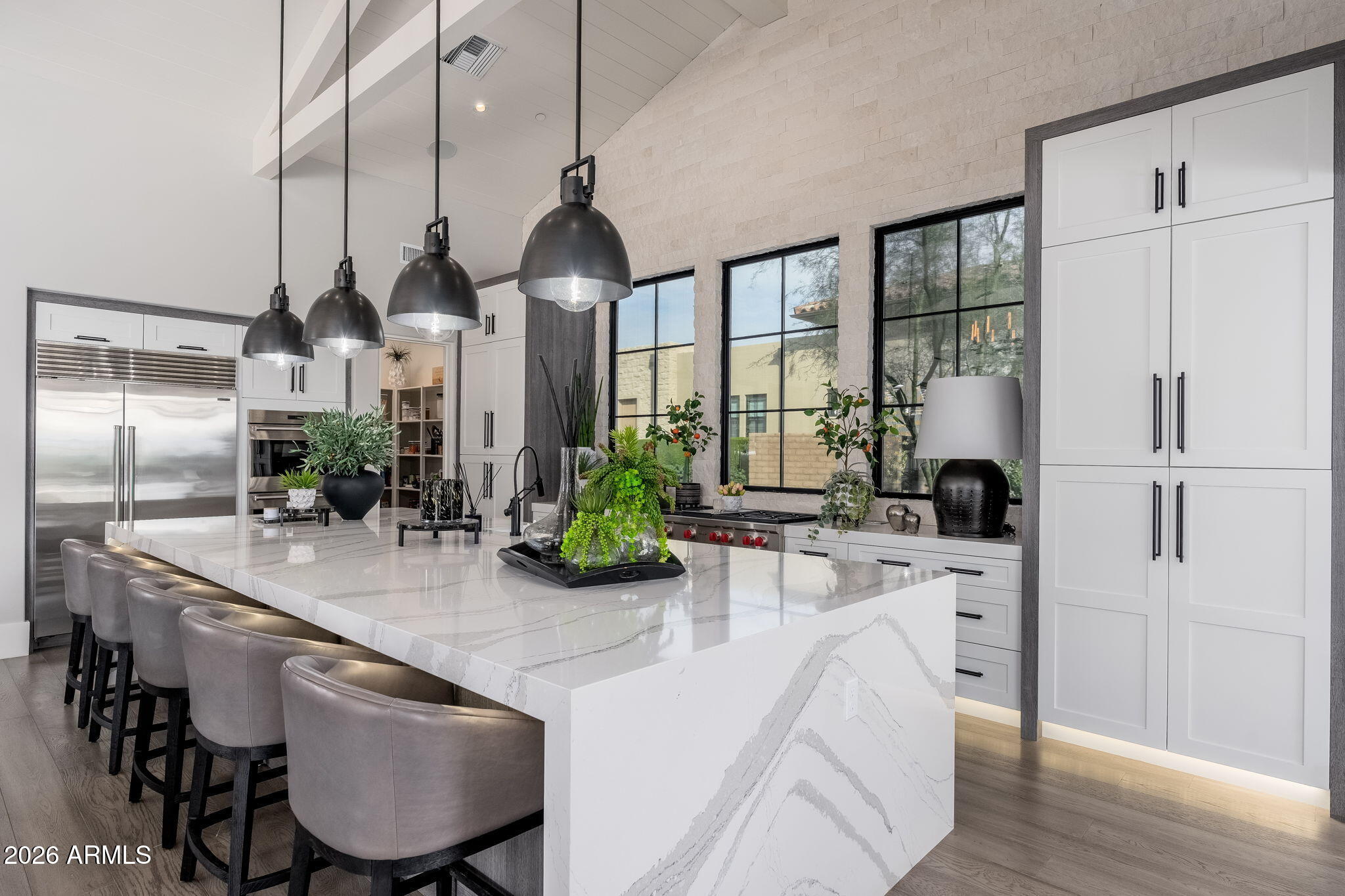 WHITE HORSE - Residential