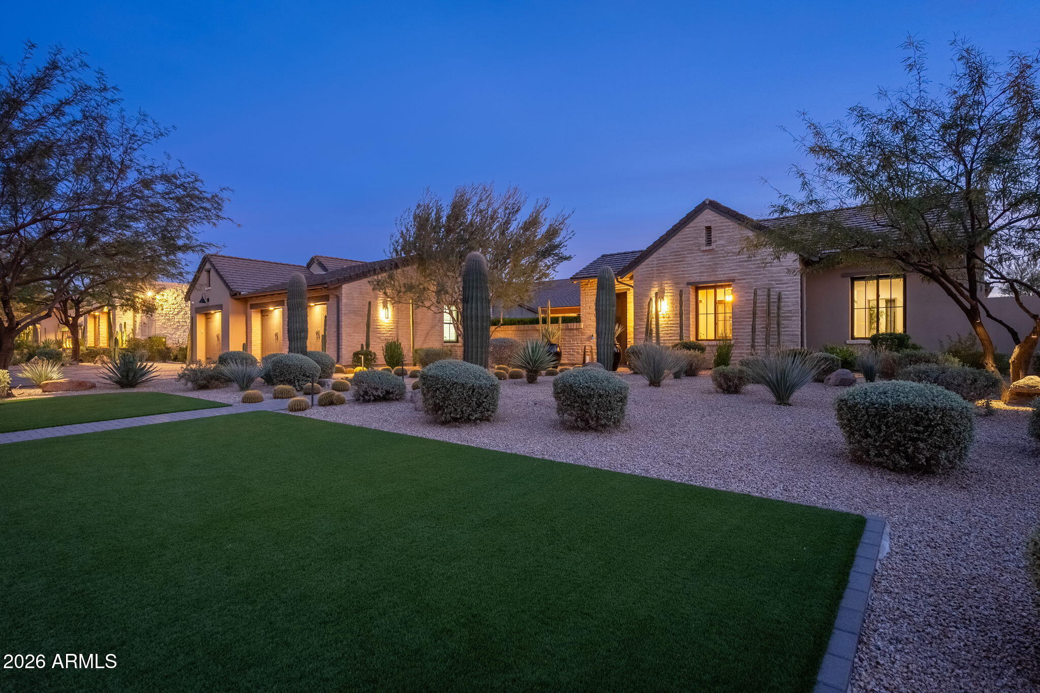 WHITE HORSE - Residential