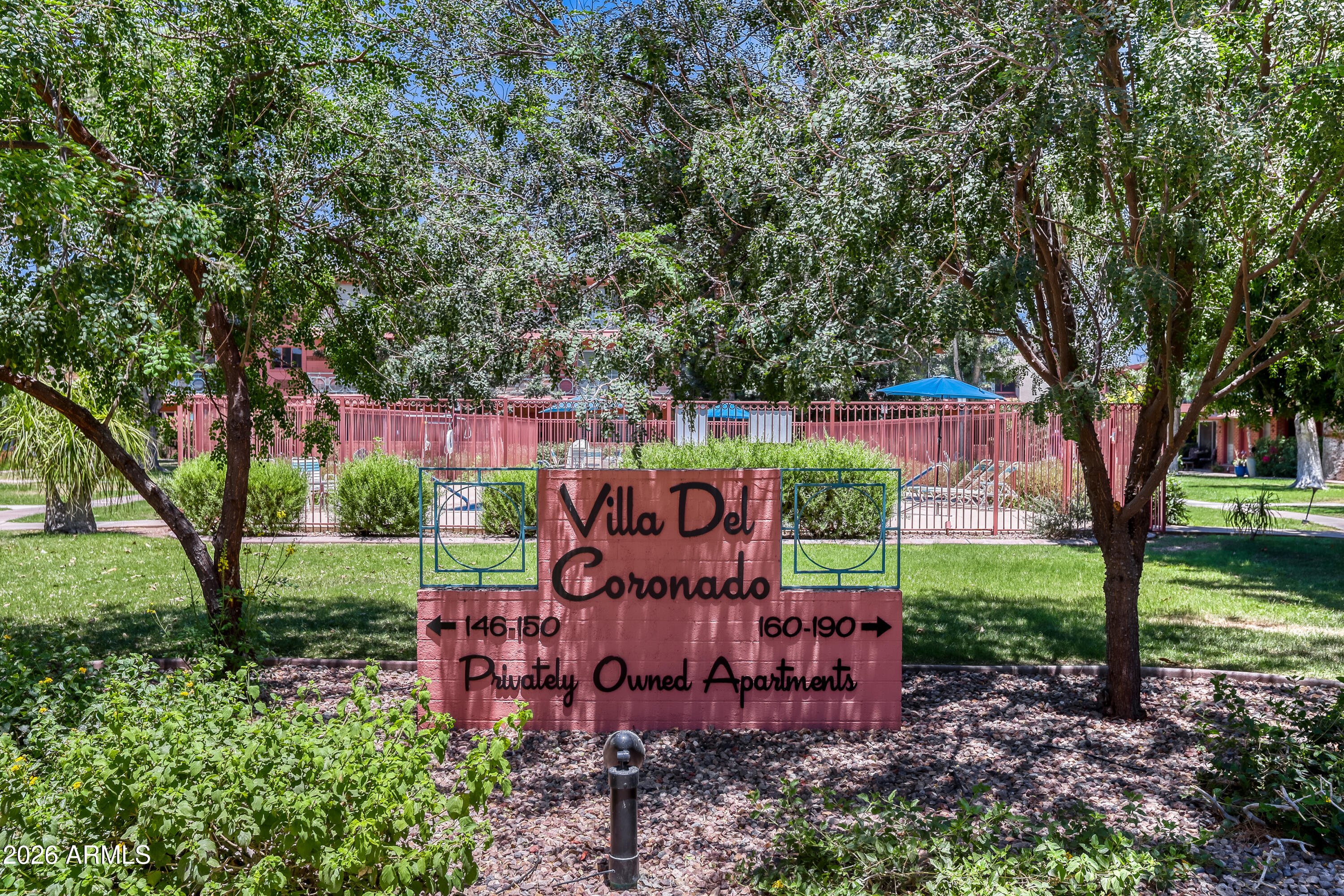LOS OLIVOS 1-6 9-11 17-19 23 24 26 - Residential