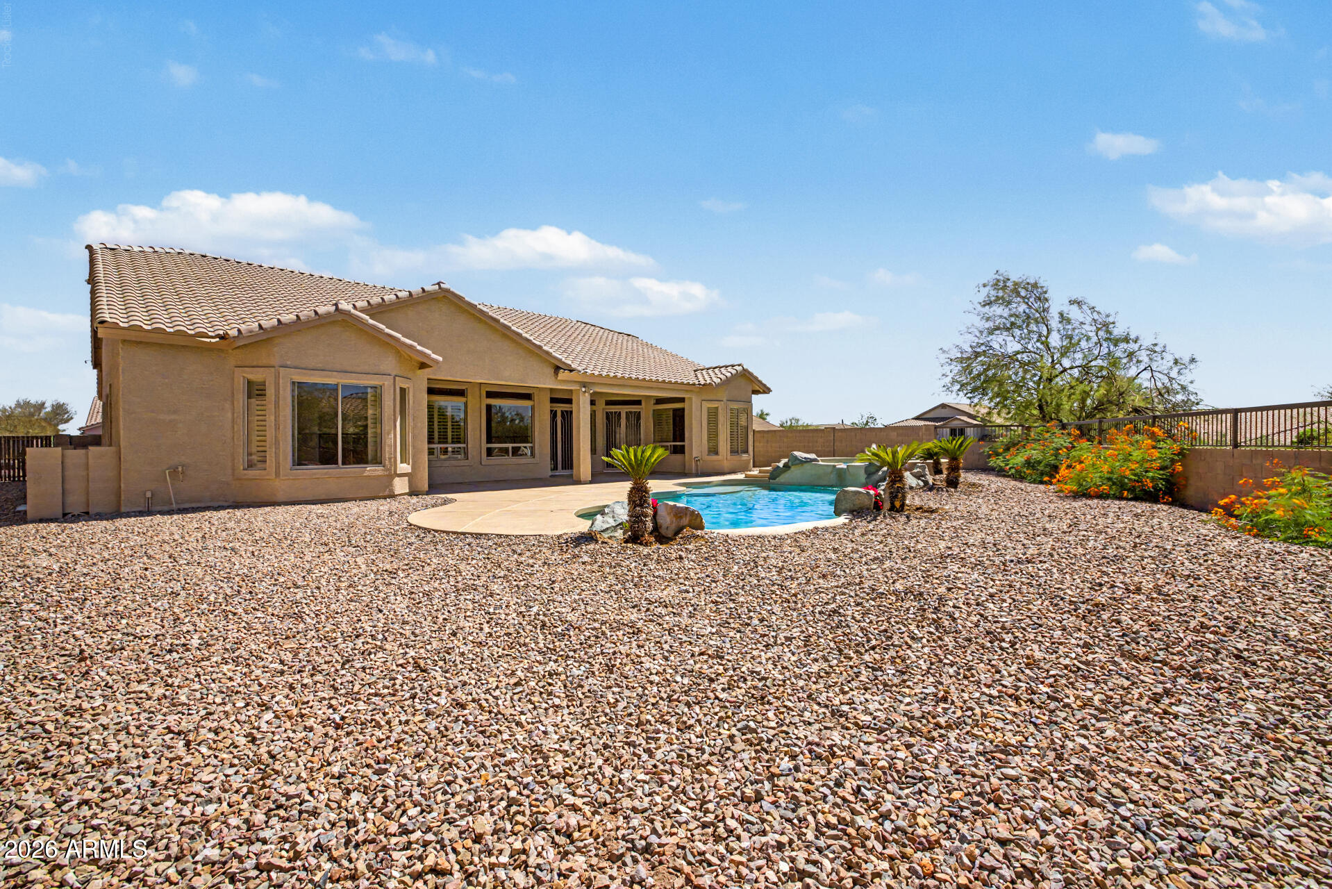 LAS SENDAS - Residential
