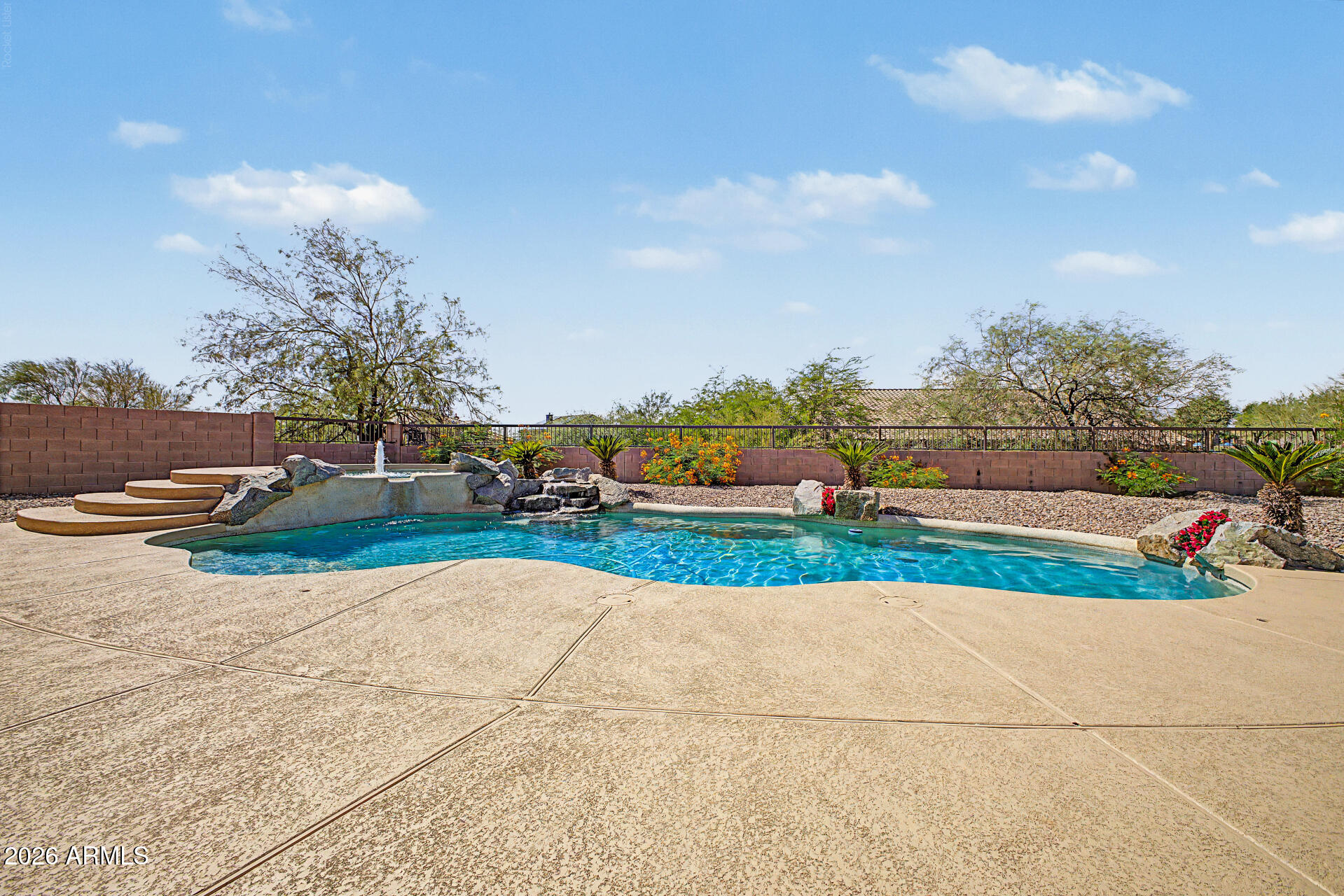 LAS SENDAS - Residential