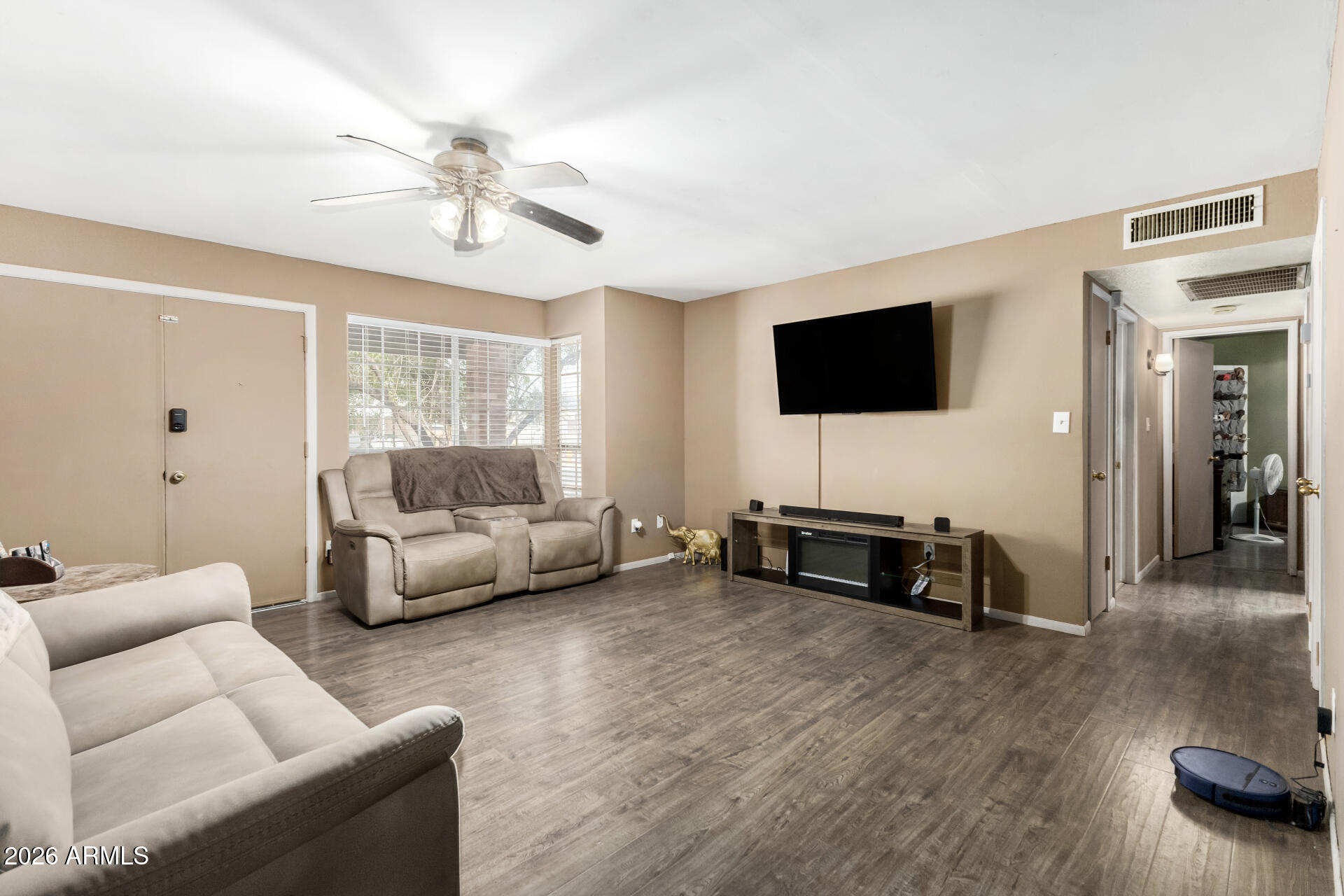 COUNTRY MEADOWS - Residential