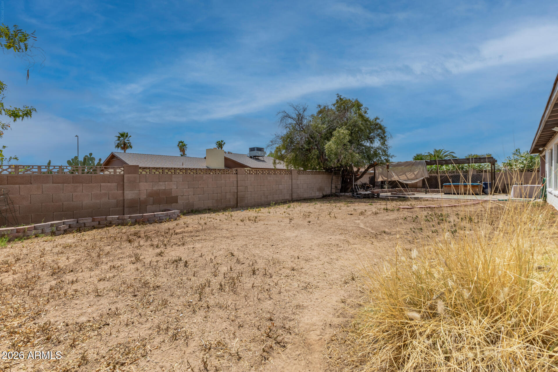 COUNTRY MEADOWS - Residential