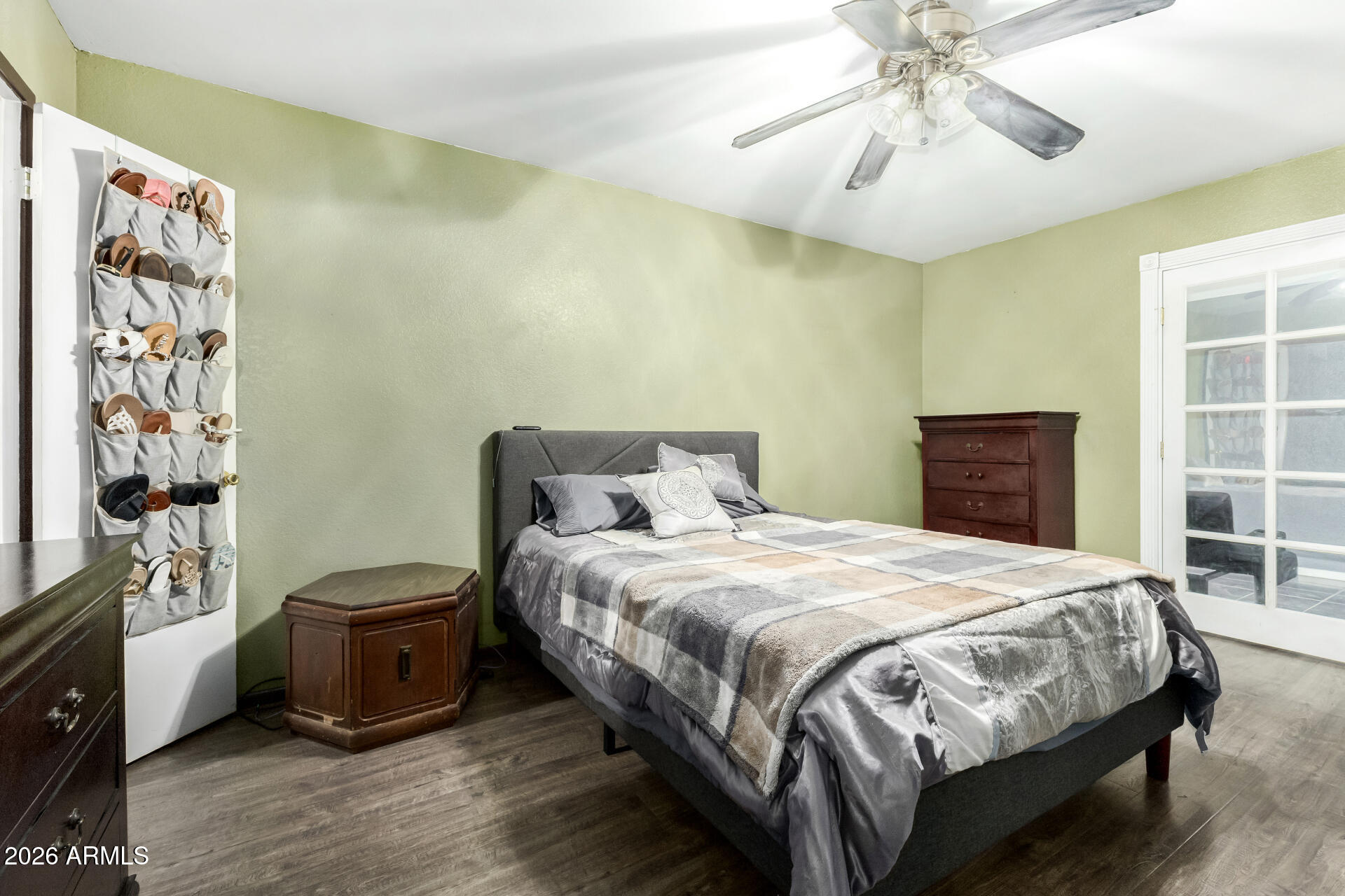 COUNTRY MEADOWS - Residential