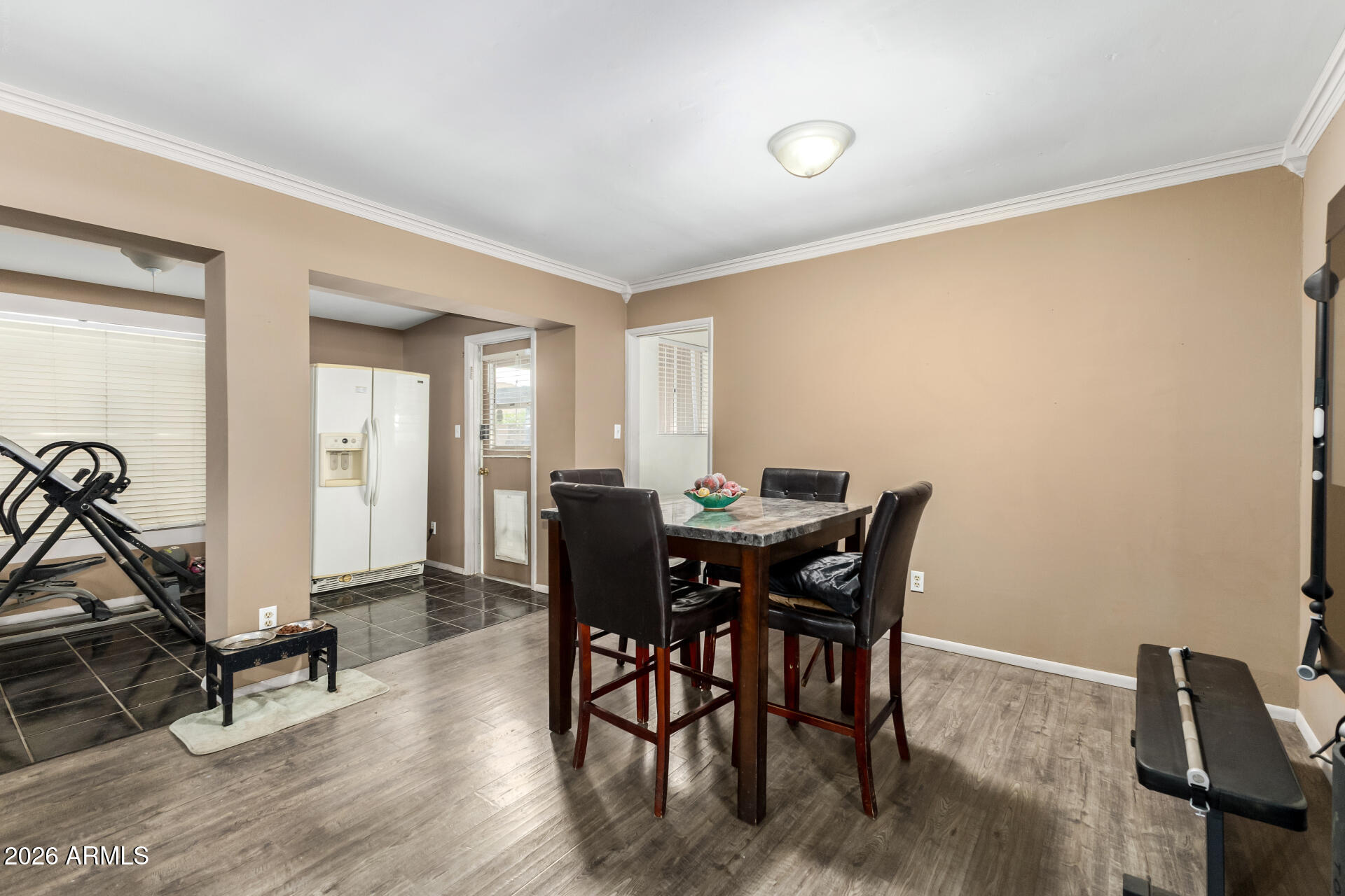 COUNTRY MEADOWS - Residential